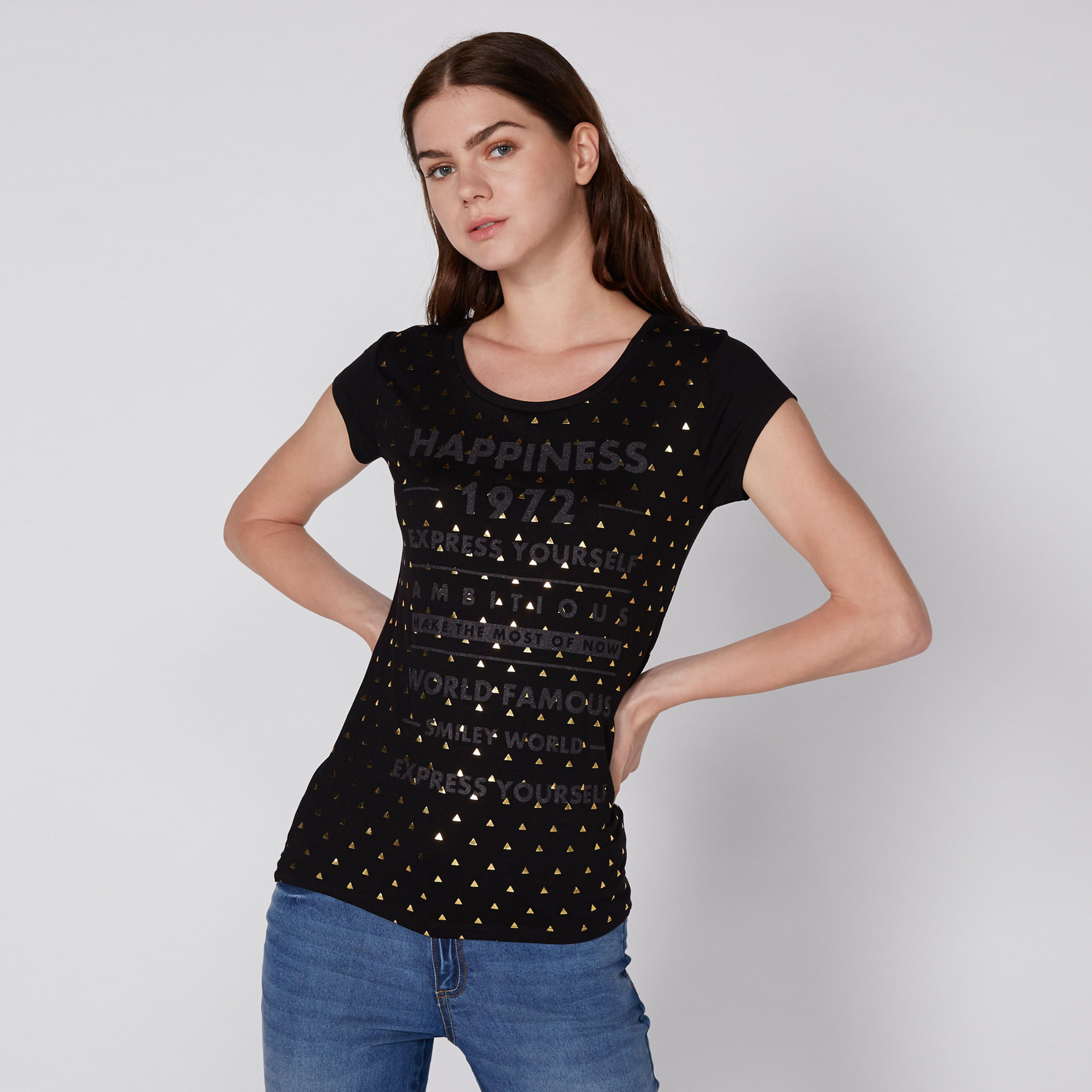 تيشيرت بياقة مستديرة وأكمام كاب وطبعات سمايلي وورلد-women-clothing-tshirts-image-1