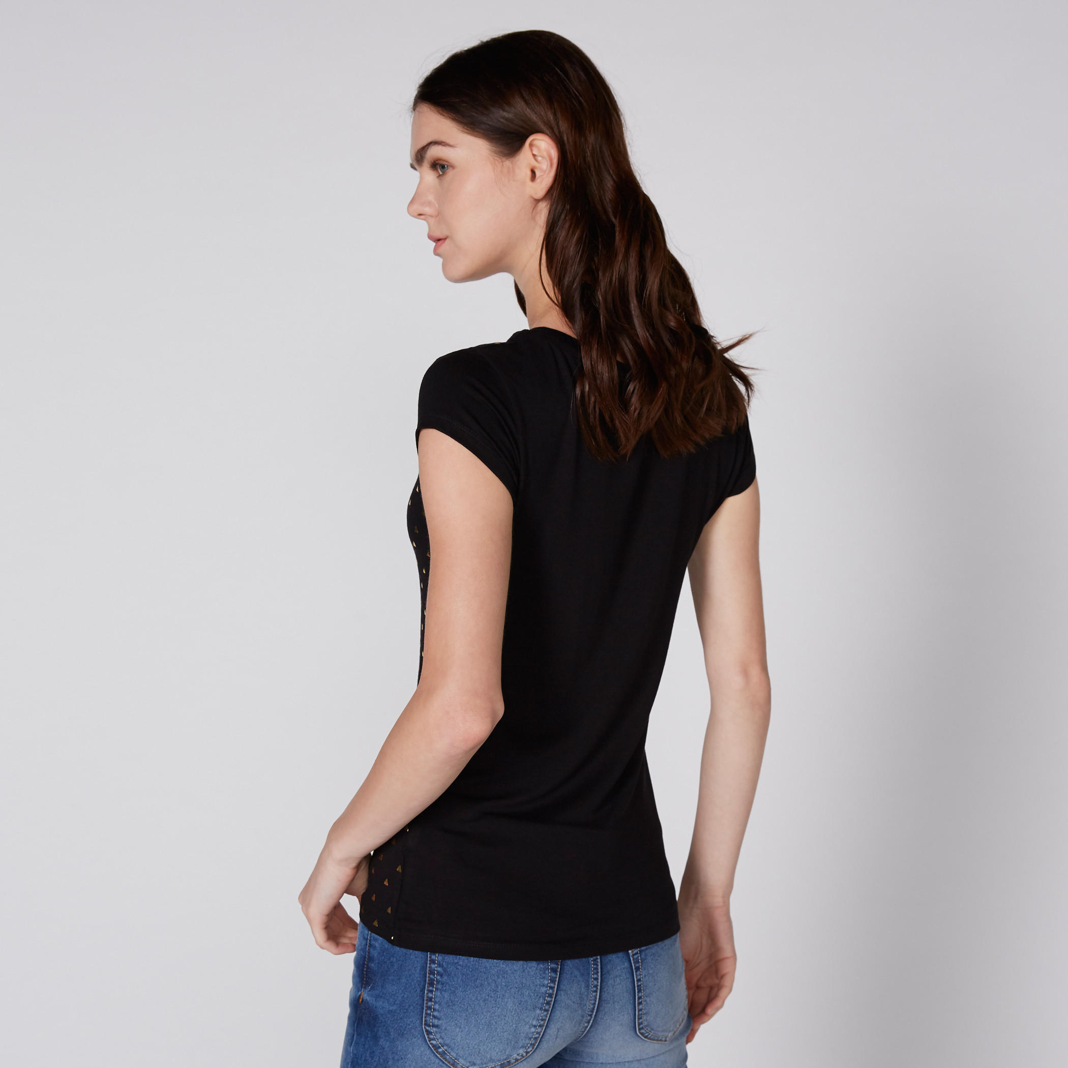 تيشيرت بياقة مستديرة وأكمام كاب وطبعات سمايلي وورلد-women-clothing-tshirts-image-4