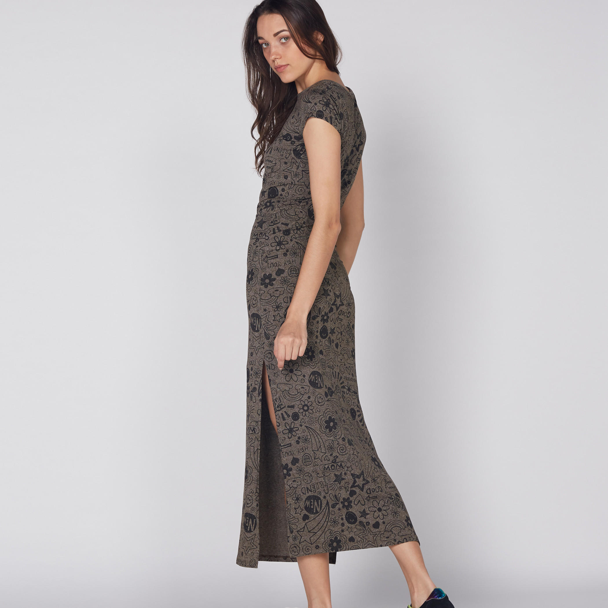 تونيك طويل بأكمام كاب وفتحة جانبية مع طبعات سمايلي وورلد-women-clothing-shirtsandblouses-blouses-image-3