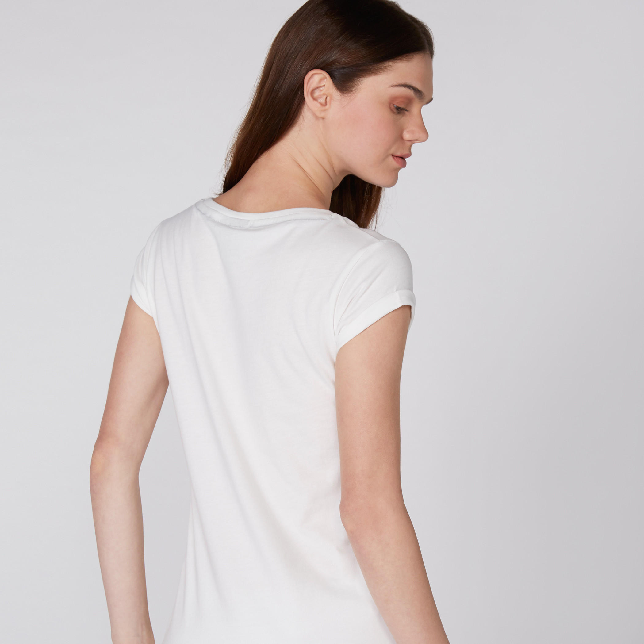 تيشيرت بأكمام كاب وطبعات سمايلي وورلد-women-clothing-tshirts-image-1