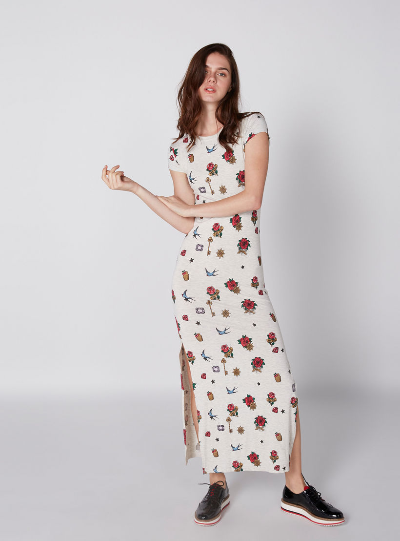 فستان طويل بياقة مستديرة وأكمام كاب وطبعات سمايلي وورلد-women-clothing-dresses-image-1
