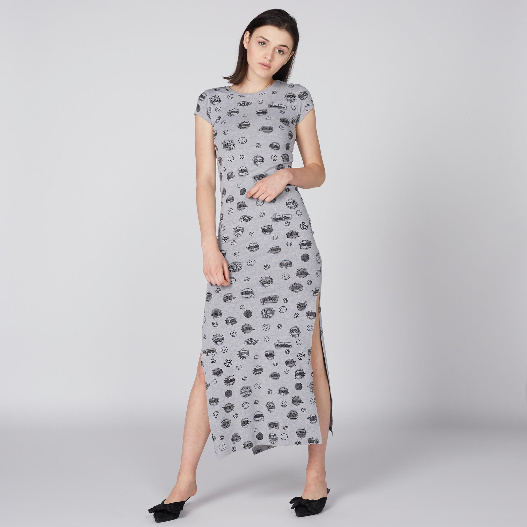 فستان طويل بياقة مستديرة وأكمام كاب وطبعات سمايلي وورلد-women-clothing-dresses-image-1