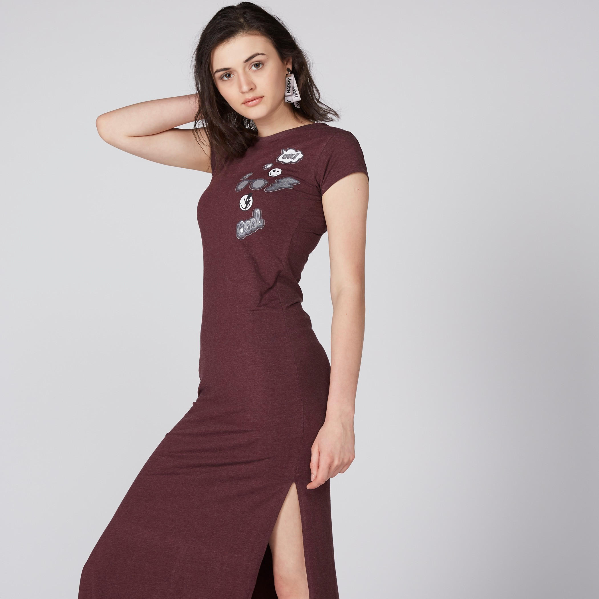 فستان طويل بأكمام كاب وفتحة جانبية وطبعات سمايلي وورلد-women-clothing-dresses-image-3