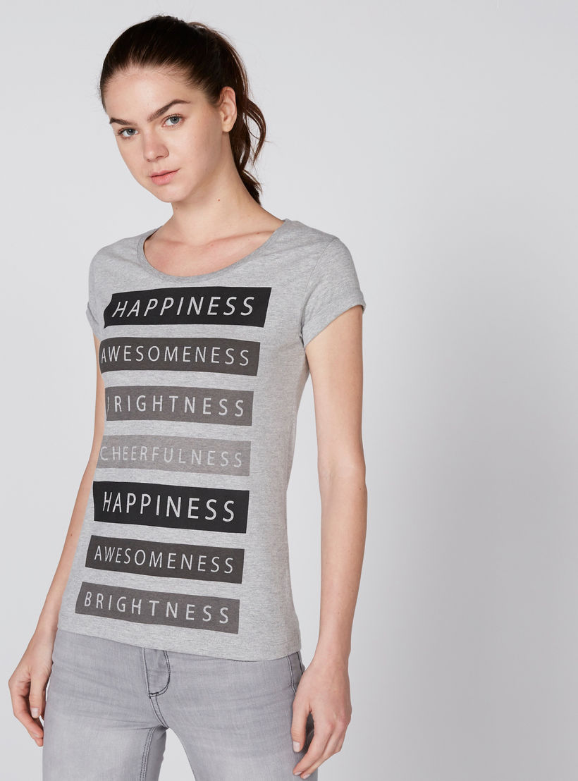 تيشيرت بياقة مستديرة وأكمام كاب وطبعات سمايلي وورلد-women-clothing-tshirts-image-1