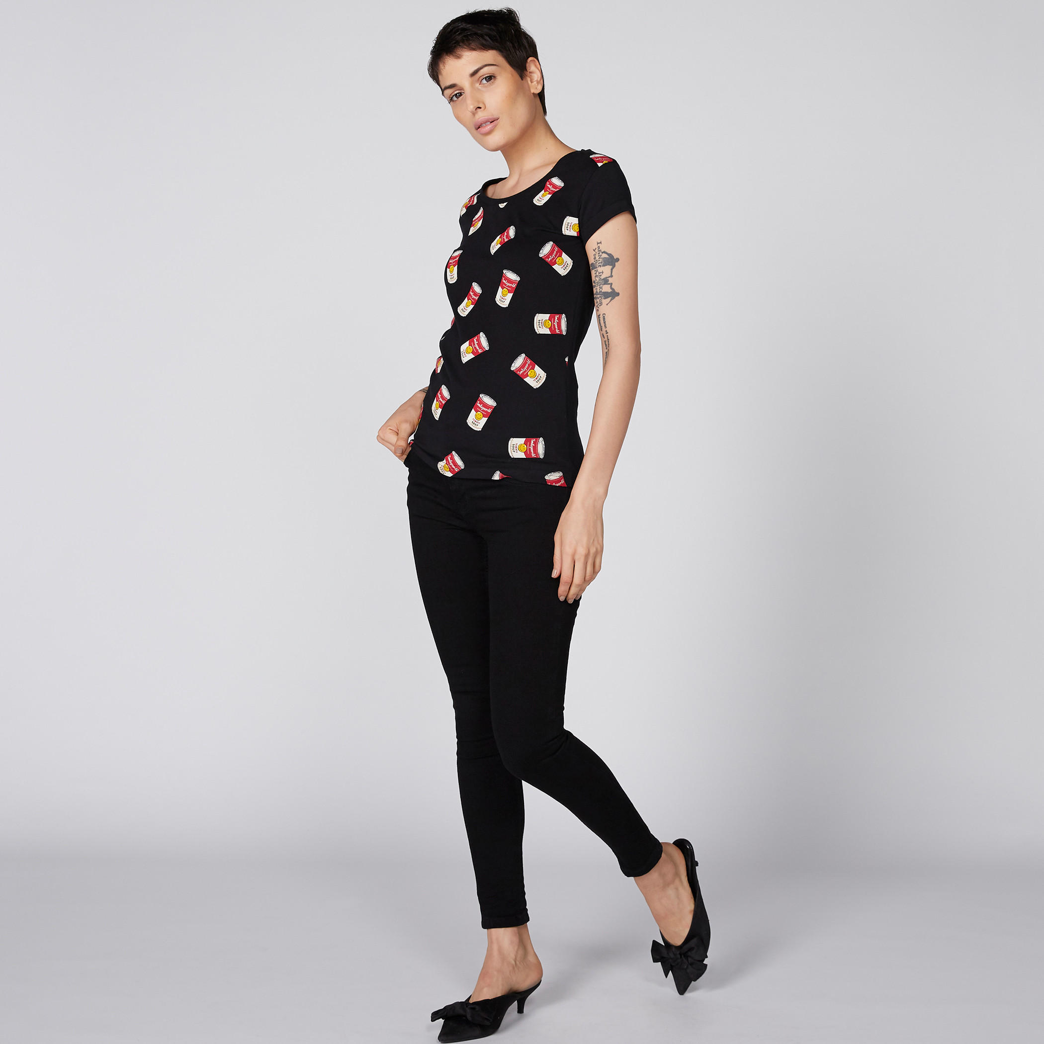 تيشيرت بياقة قارب وأكمام كاب وطبعات سمايلي وورلد-women-clothing-tshirts-image-3