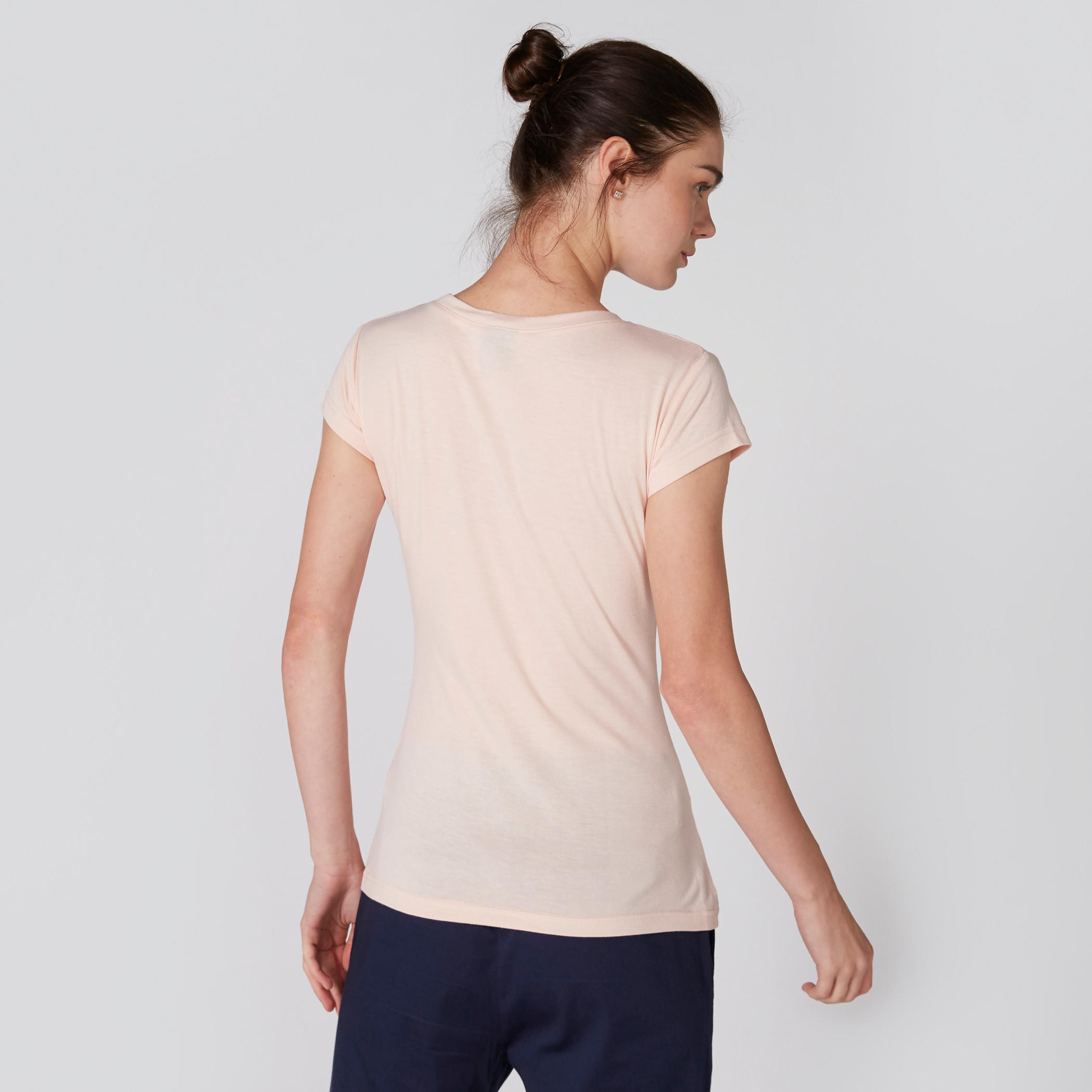 تيشيرت بياقة مستديرة وأكمام كاب وطبعات سمايلي وورلد-women-clothing-tshirts-image-2
