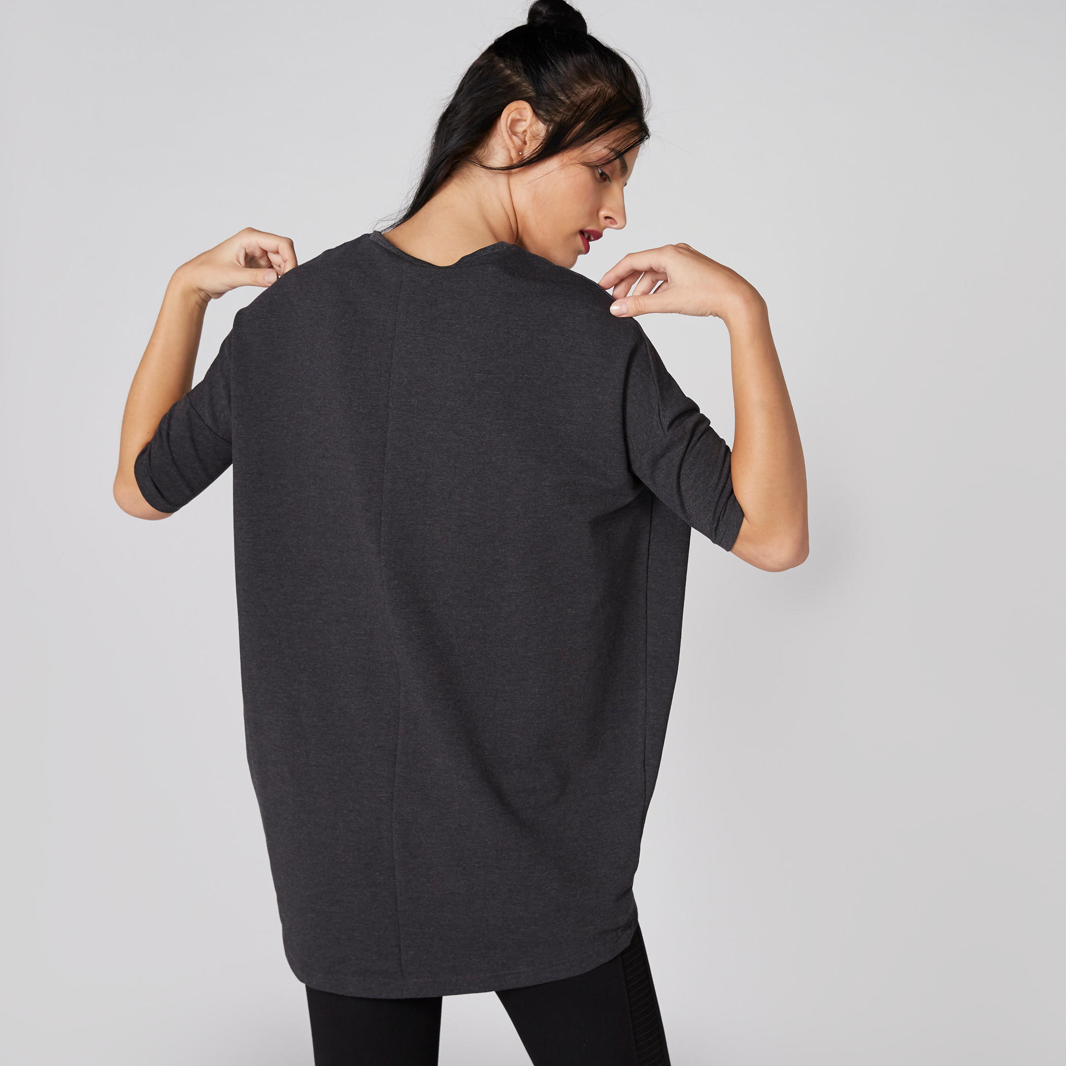 تيشيرت بياقة مستديرة وأكمام متصلة وطبعات سمايلي وورلد-women-clothing-tshirts-image-2
