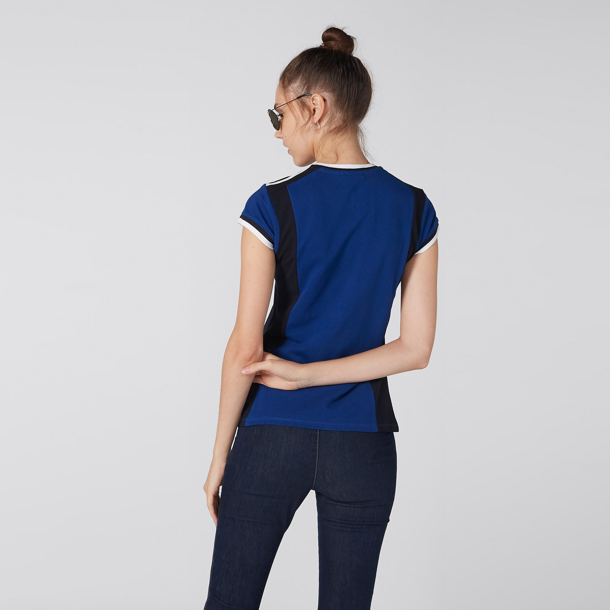 تيشيرت بأكمام كاب وسحّاب من سمايلي وورلد-women-clothing-tshirts-image-3