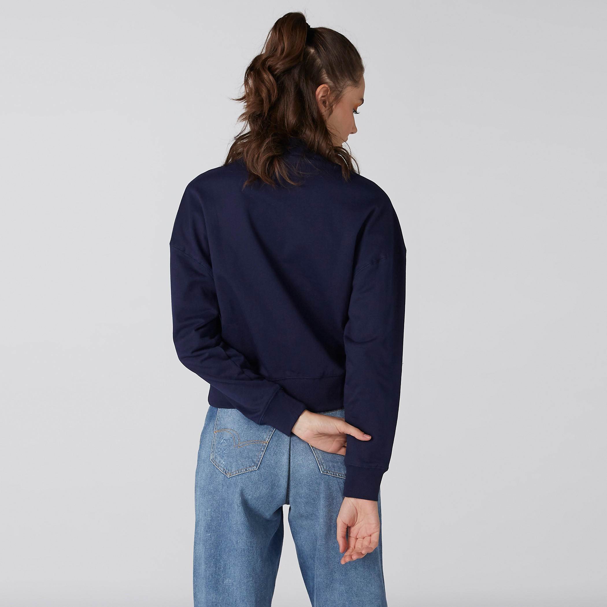 سويت شيرت بياقة عالية وأكمام طويلة وطبعات سمايلي وورلد-women-winterwear-hoodiesandsweatshirts-sweatshirts-image-1