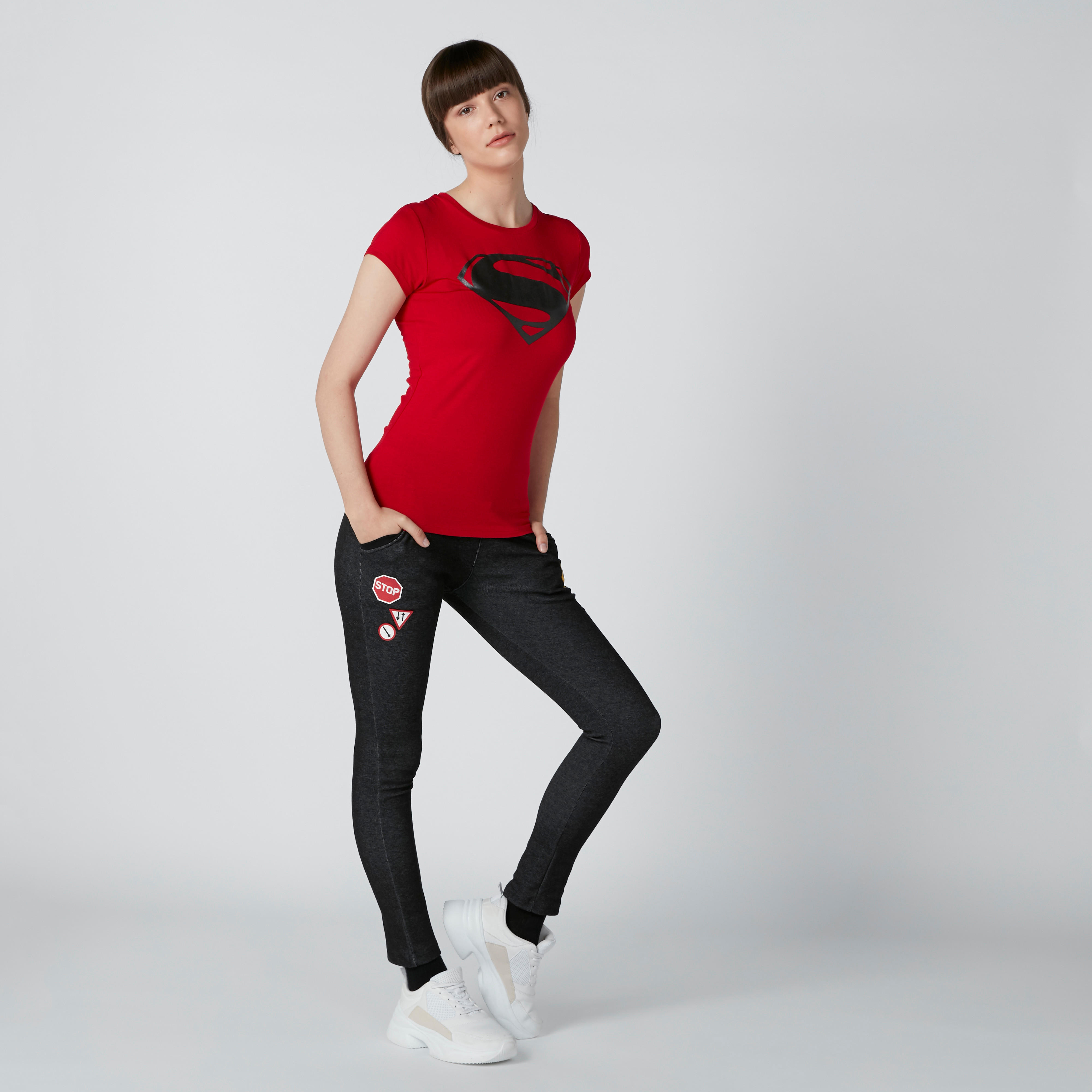 بنطال سليم فيت بخصر متوسط الارتفاع وجيوب سمايلي وورلد-women-clothing-bottoms-trousers-image-1