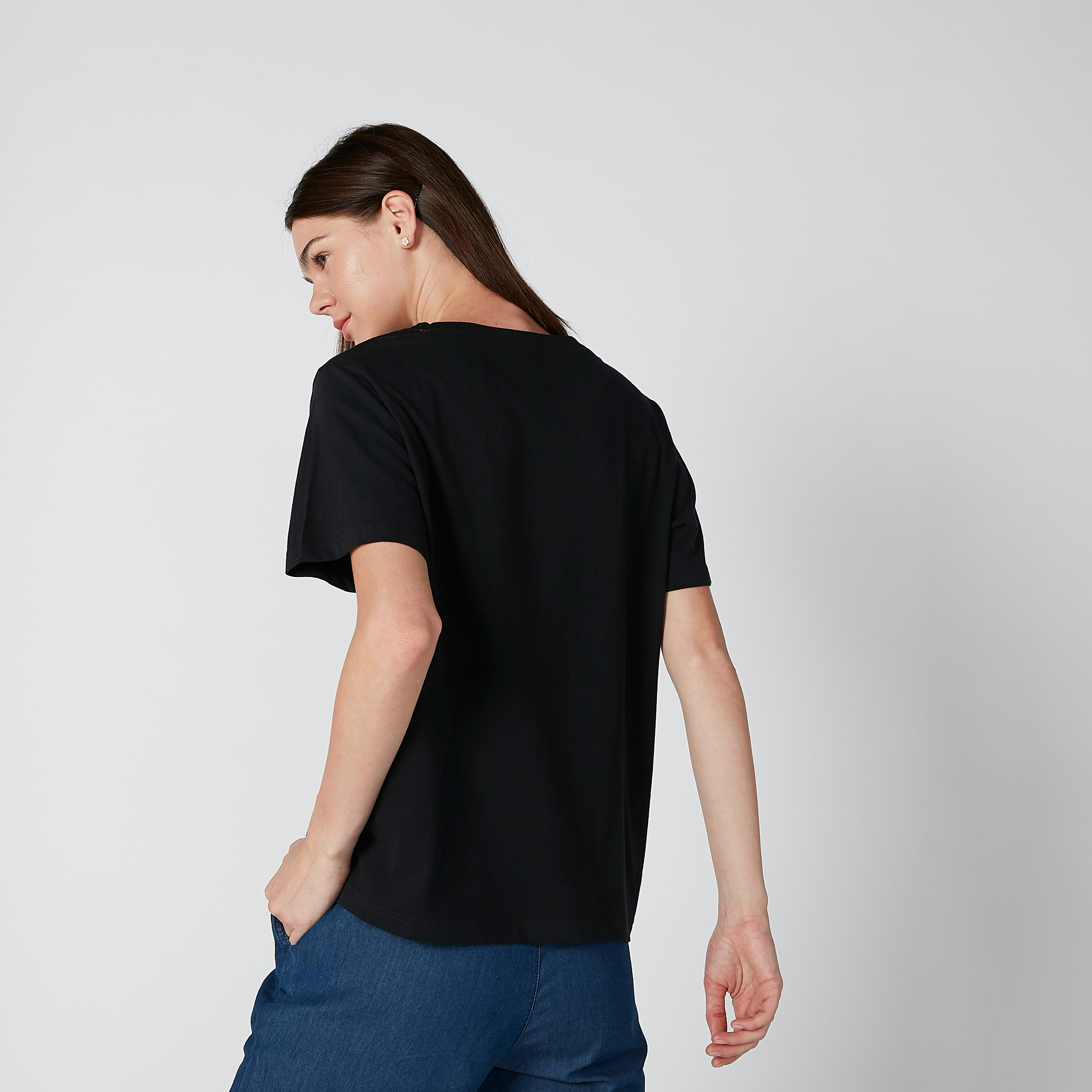 تيشيرت مستدام بأكمام قصيرة وطبعات سمايلي وورلد-women-clothing-tshirts-image-2
