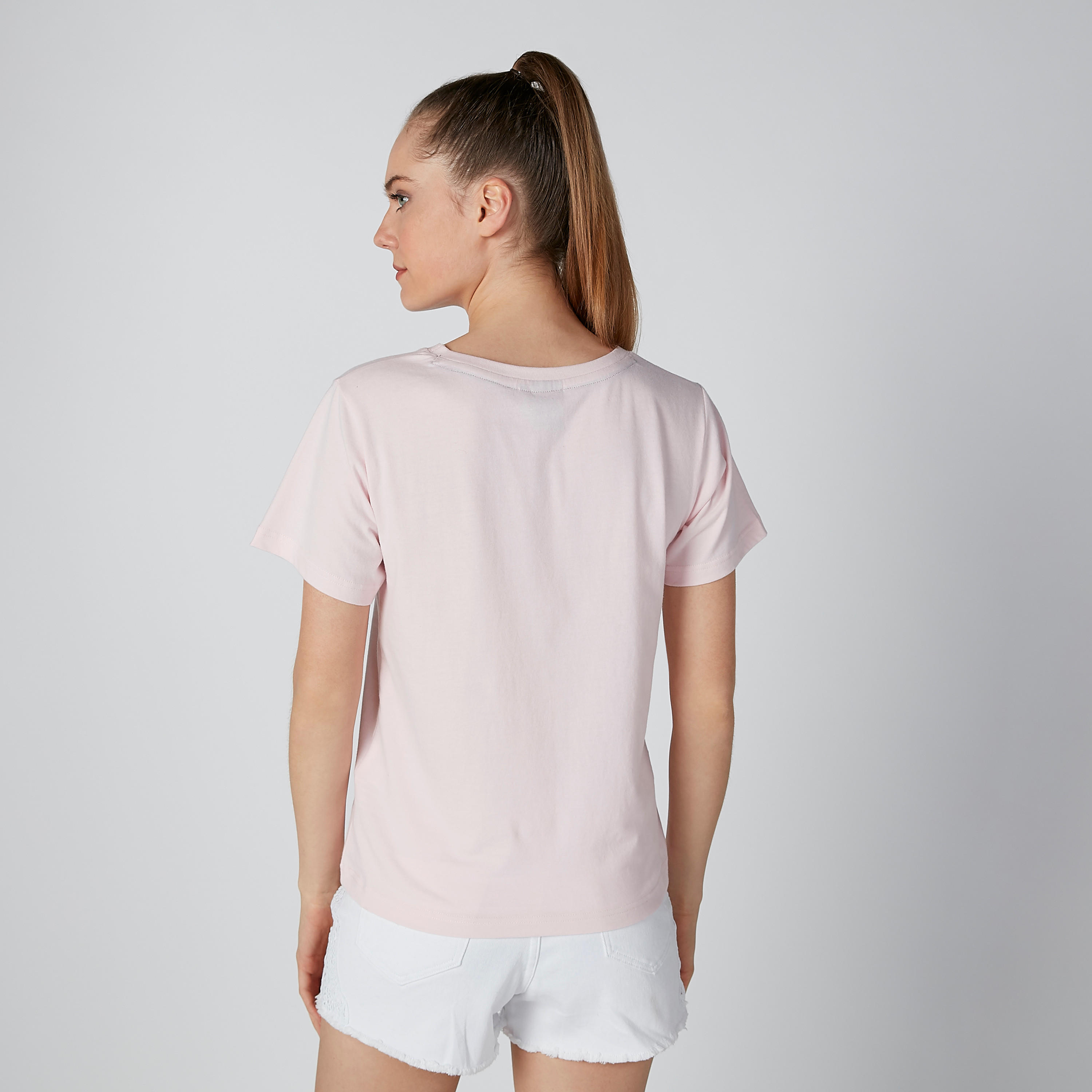 تيشيرت مستدام بأكمام قصيرة وطبعات سمايلي وورلد-women-clothing-tshirts-image-2