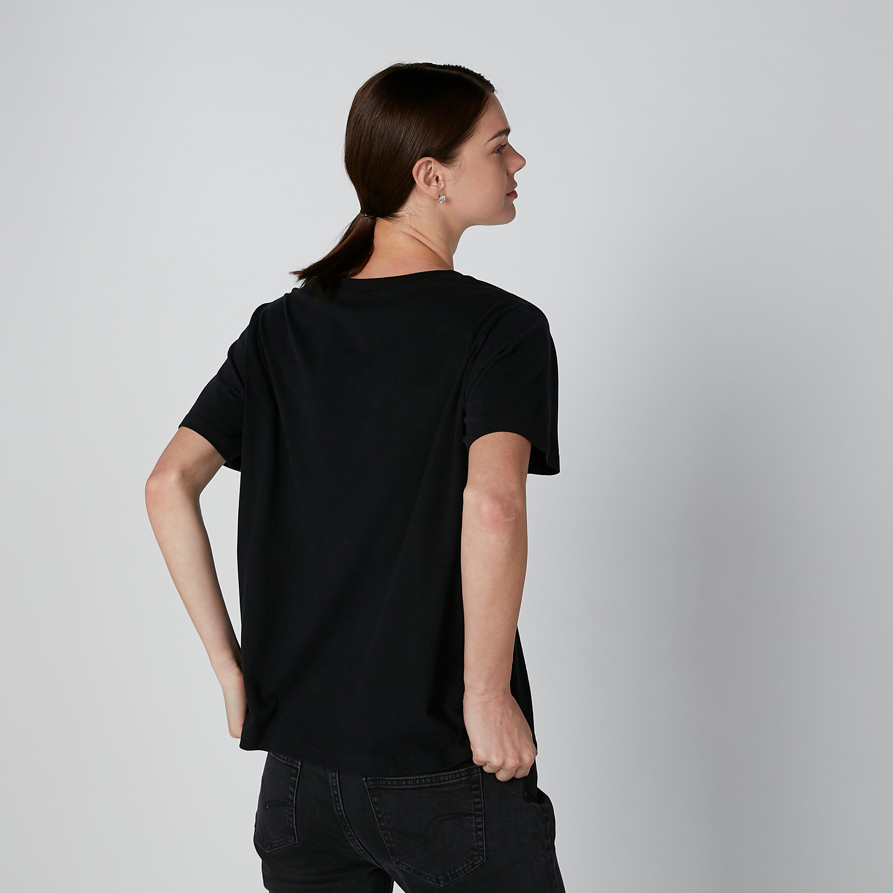 تيشيرت مستدام بياقة مستديرة وطبعات سمايلي وورلد-women-clothing-tshirts-image-3