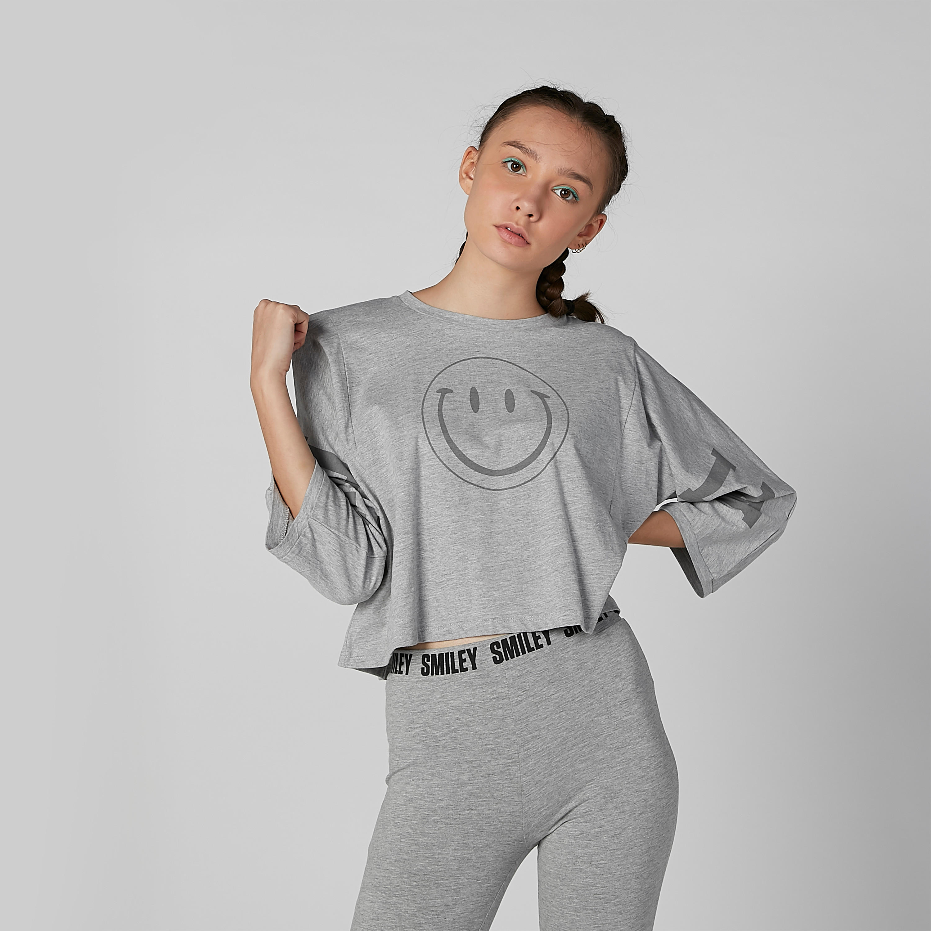 تيشيرت بياقة مستديرة وأكمام 3/4 وطبعات-women-clothing-tshirts-image-3