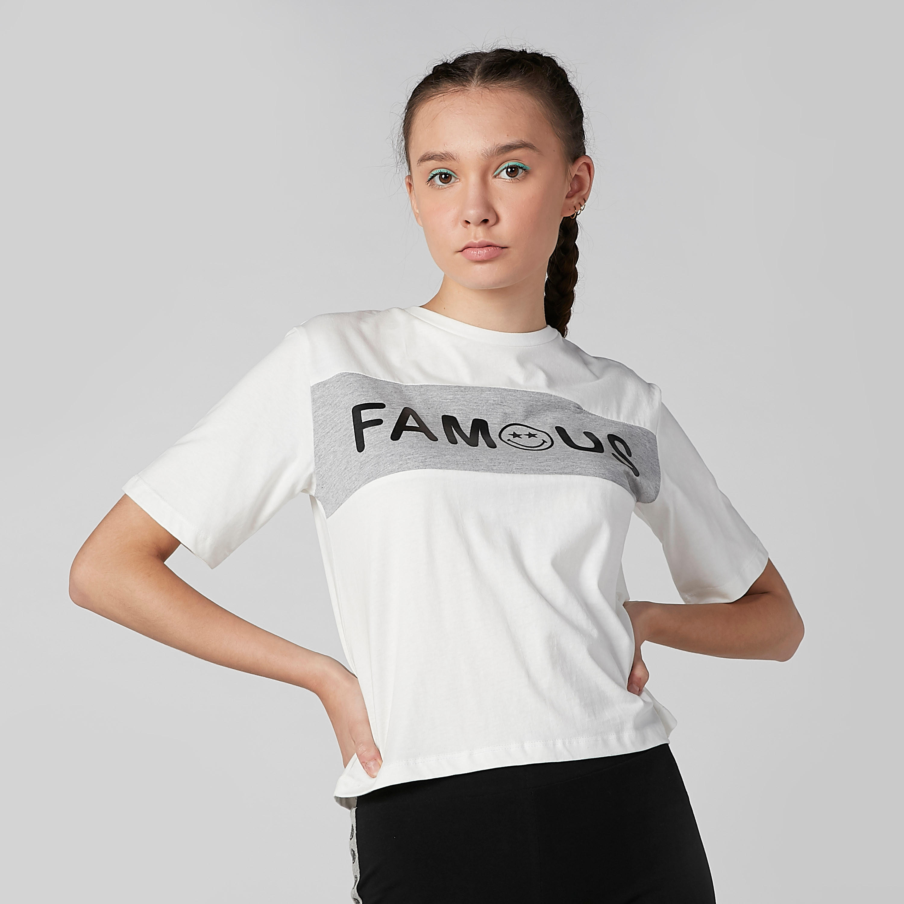 تيشيرت بياقة مستديرة وأكمام قصيرة وطبعات سمايلي وورلد-women-clothing-tshirts-image-1
