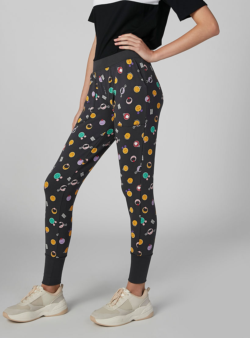 بنطال رياضي بجيوب وطبعات سمايلي وورلد-women-clothing-bottoms-joggers-image-1