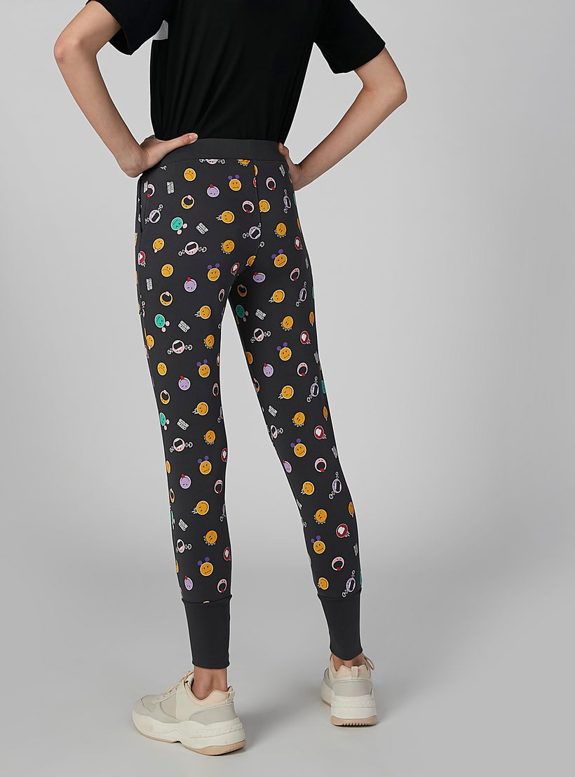بنطال رياضي بجيوب وطبعات سمايلي وورلد-women-clothing-bottoms-joggers-image-4