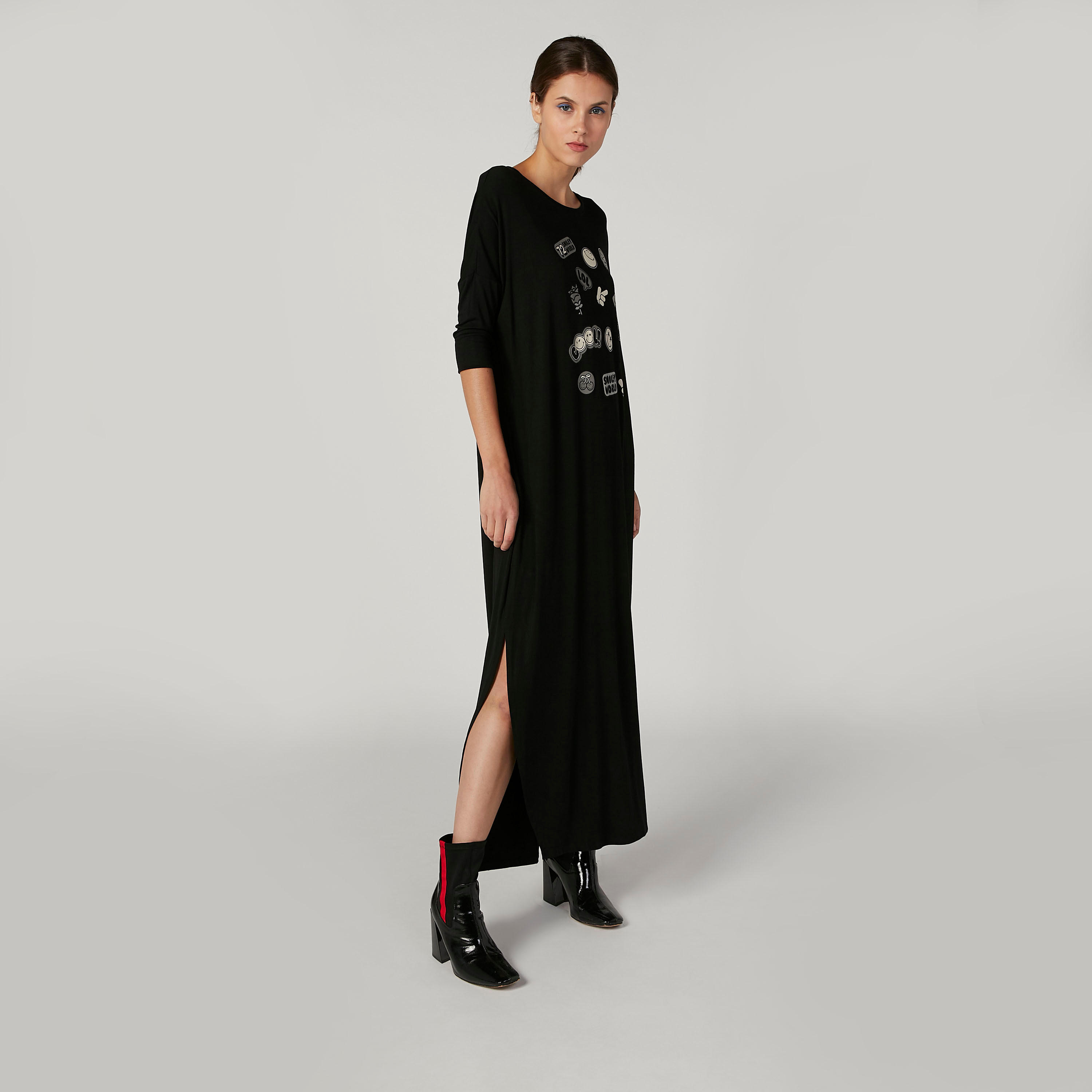 فستان طويل بأكمام طويلة وطبعات سمايلي وورلد-women-clothing-dresses-image-3