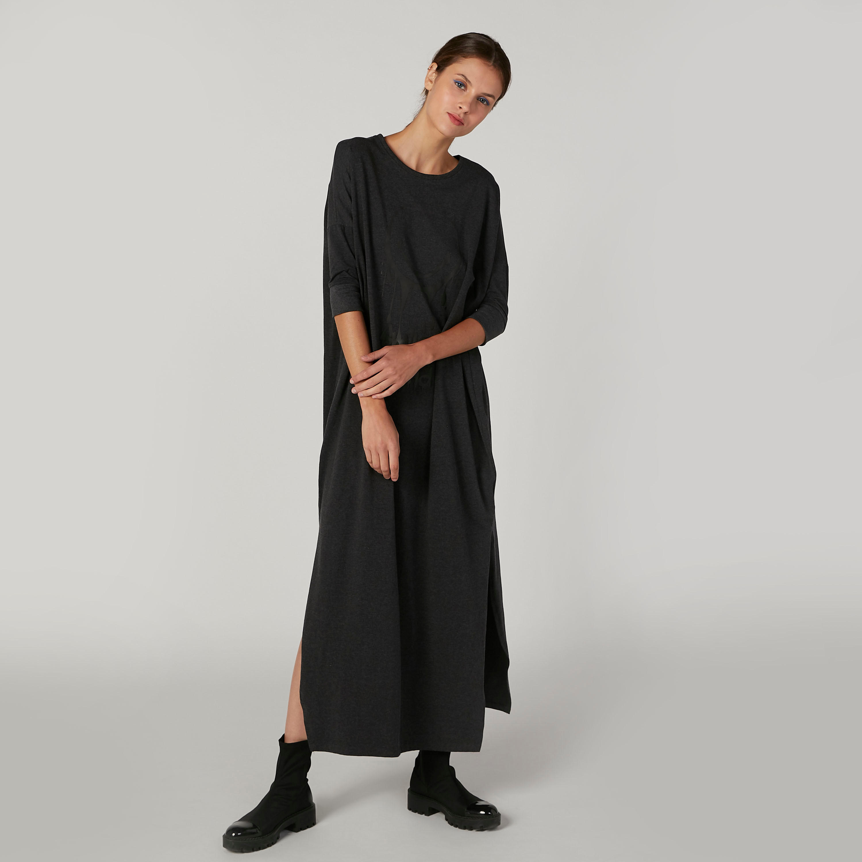 بنطلون رياضي مستدام طويل بارز الملمس بخصر مرن وجيوب-women-clothing-dresses-image-1