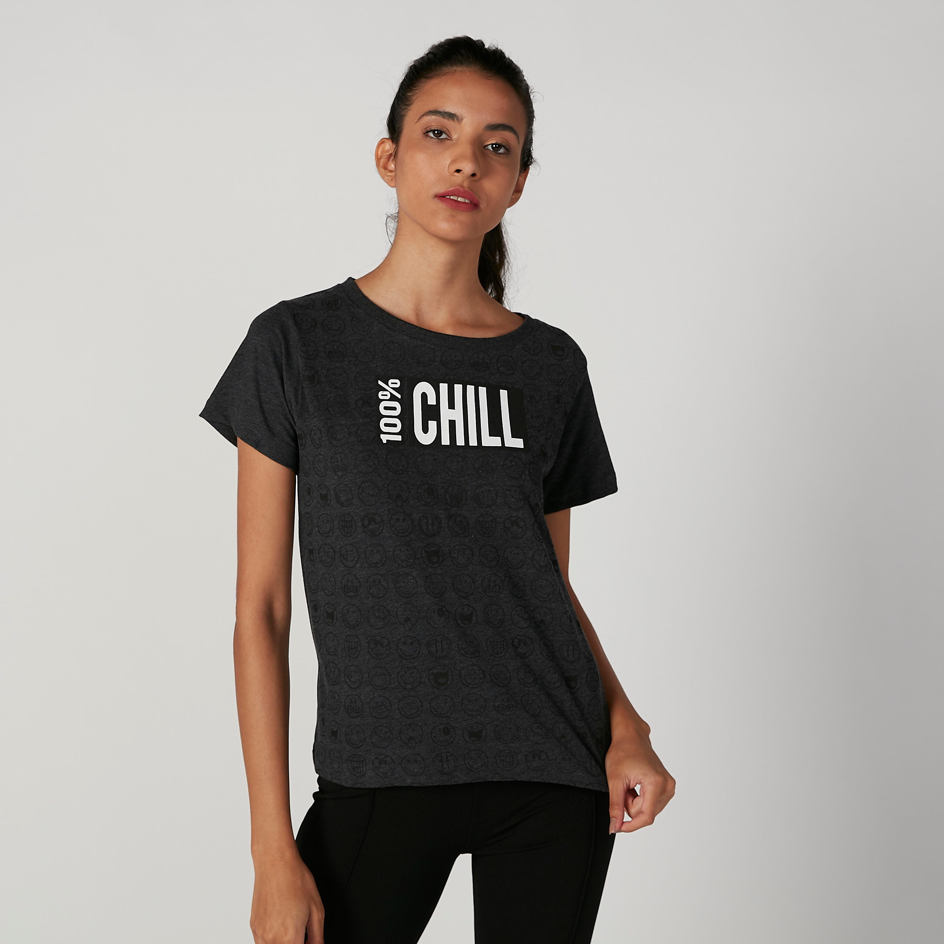 تيشيرت مستدام بياقة مستديرة وطبعات سمايلي وورلد -women-clothing-tshirts-image-1