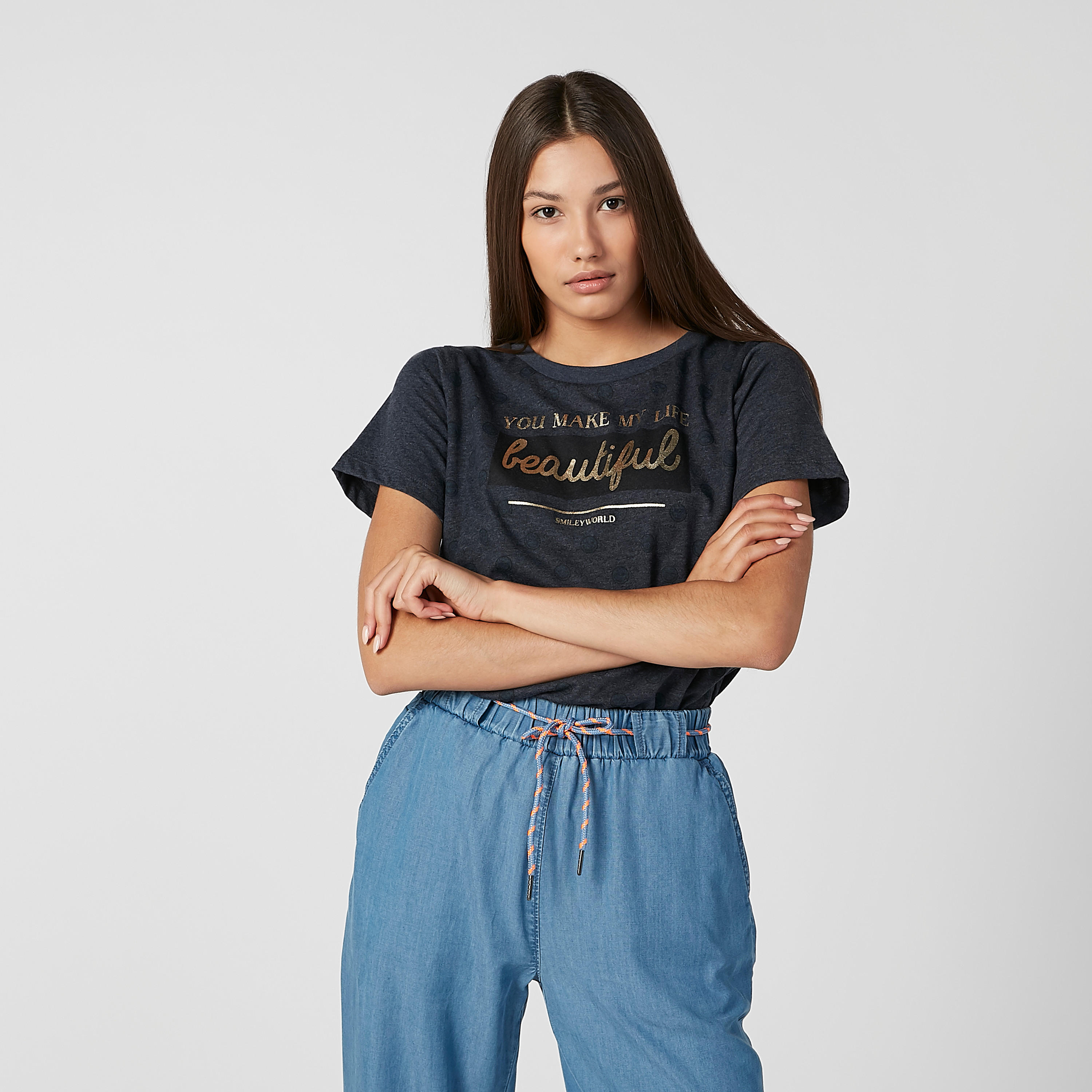 تيشيرت مستدام بياقة مستديرة وطبعات سمايلي وورلد -women-clothing-tshirts-image-3
