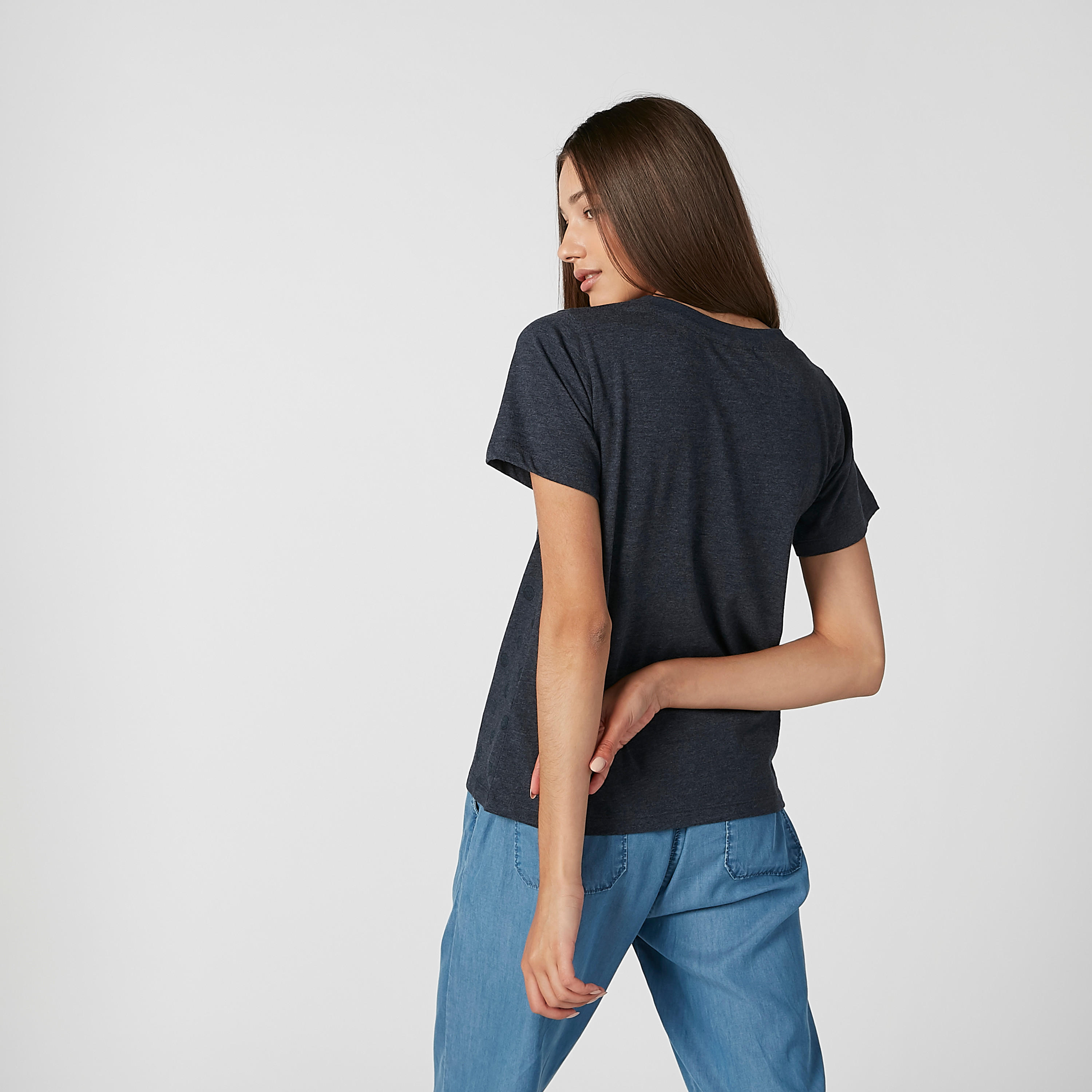تيشيرت مستدام بياقة مستديرة وطبعات سمايلي وورلد -women-clothing-tshirts-image-4