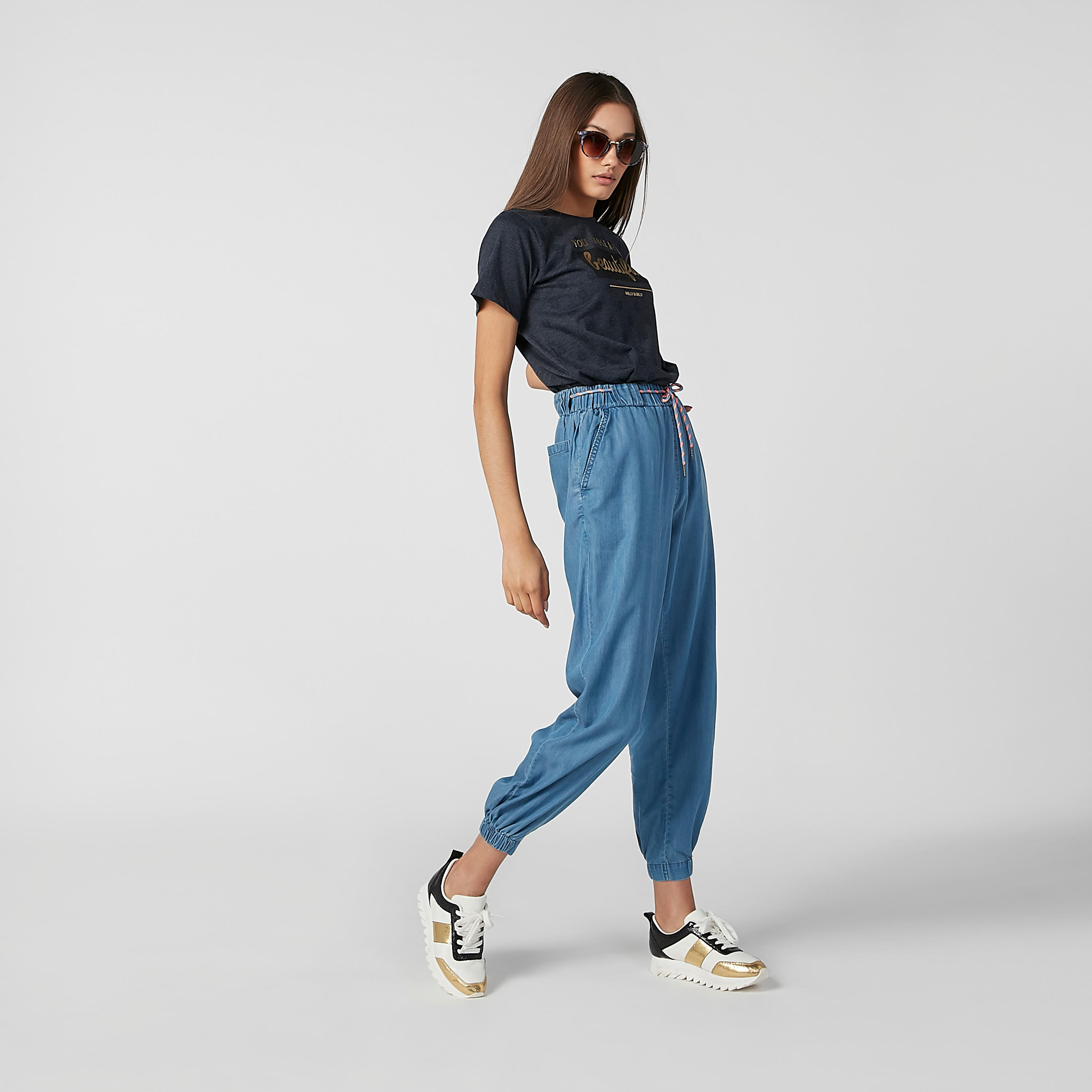 تيشيرت مستدام بياقة مستديرة وطبعات سمايلي وورلد -women-clothing-tshirts-image-5