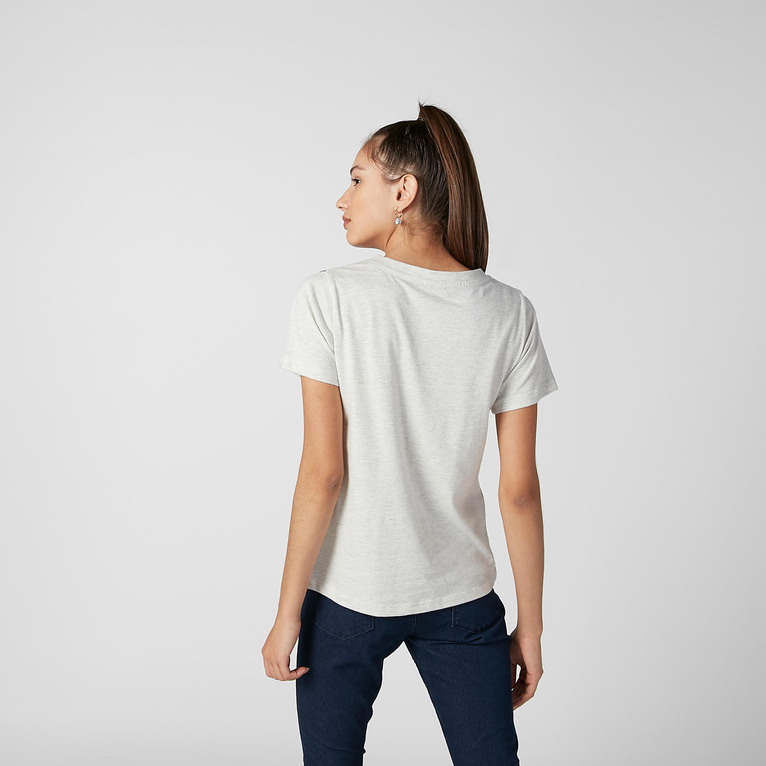 تيشيرت مستدام بياقة مستديرة وطبعات سمايلي وورلد -women-clothing-tshirts-image-3