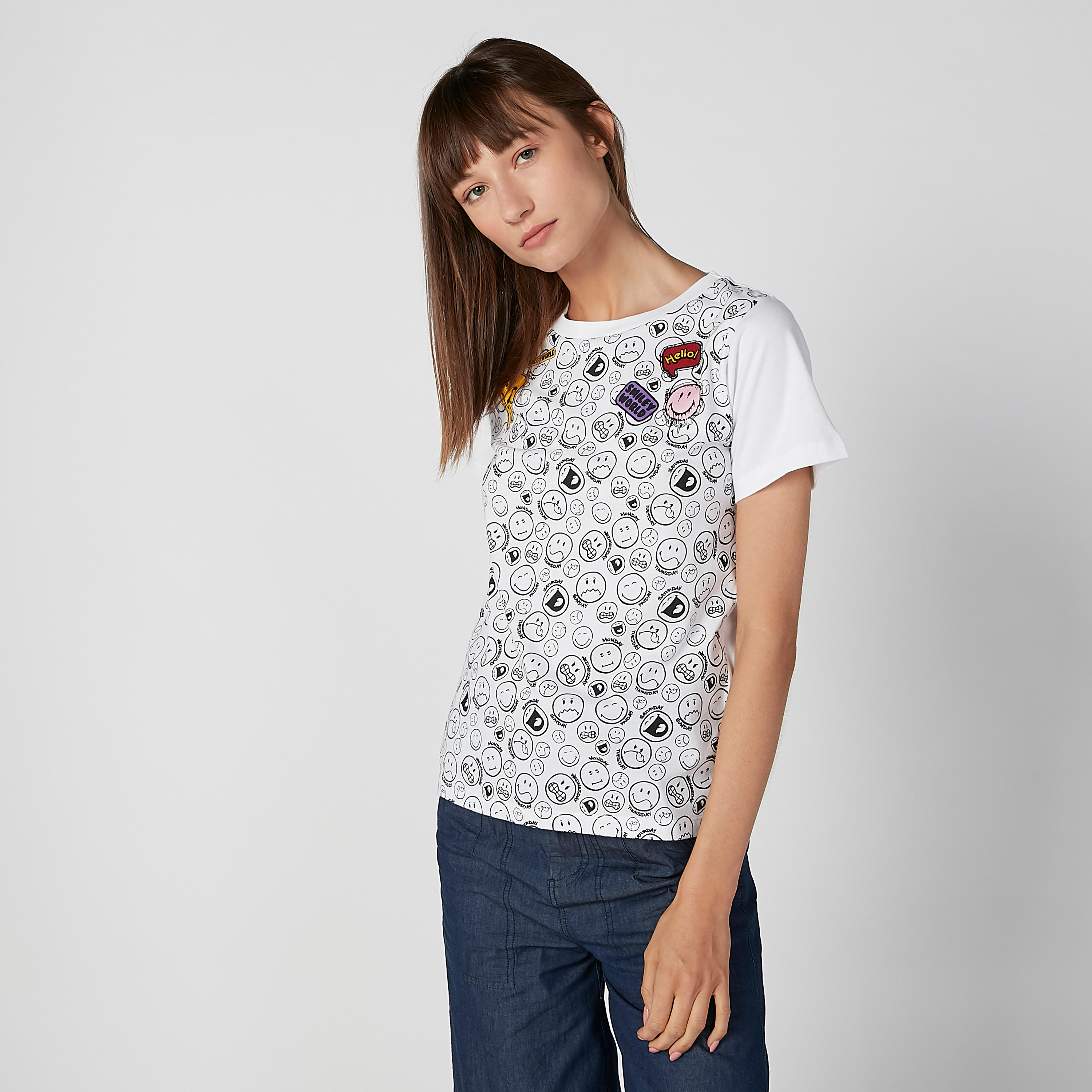 تيشيرت  مستدام بياقة ضيّقة وطبعات سمايلي وورلد -women-clothing-tshirts-image-1
