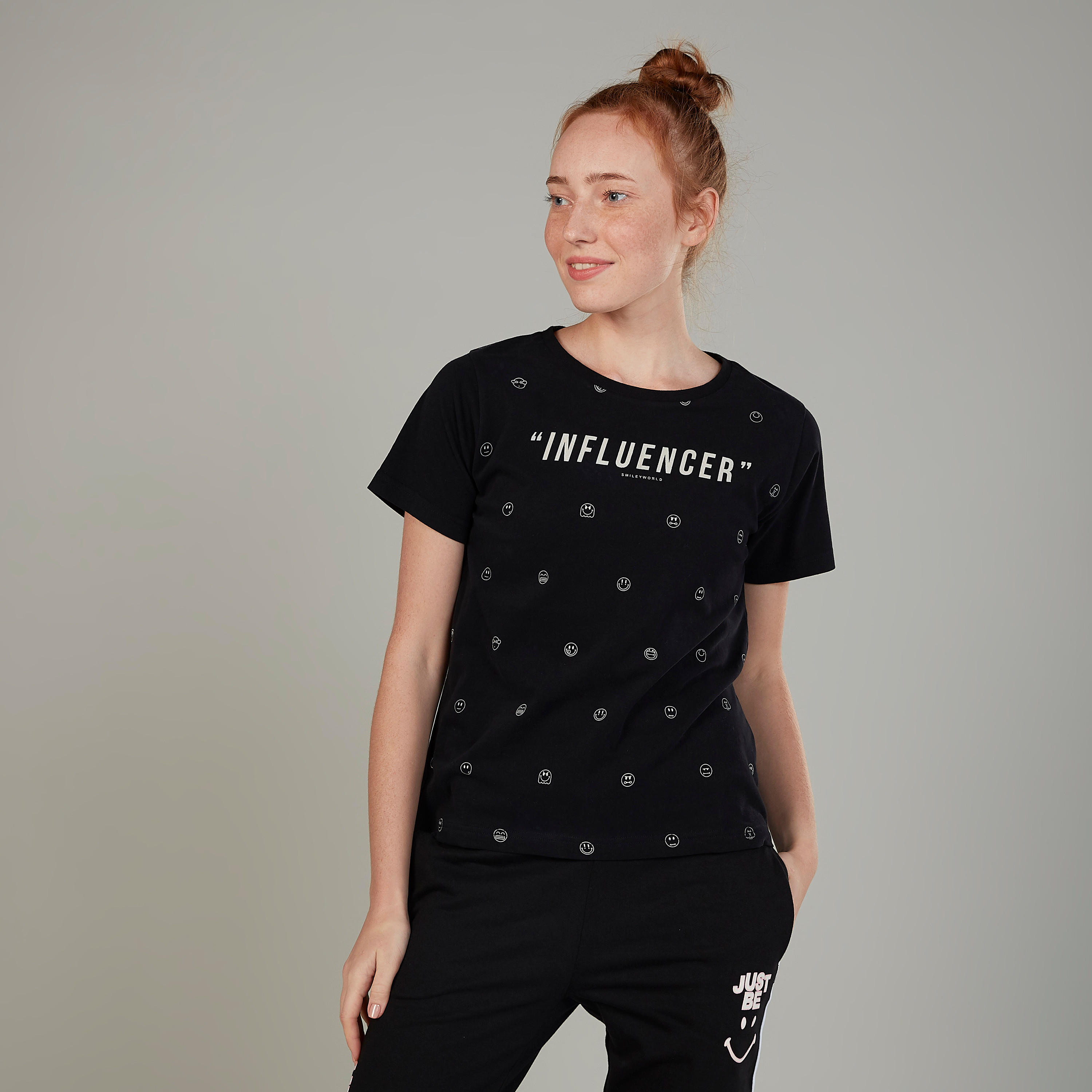تيشيرت مستدام بقبّعة وأكمام قصيرة وطبعات -women-clothing-tshirts-image-1