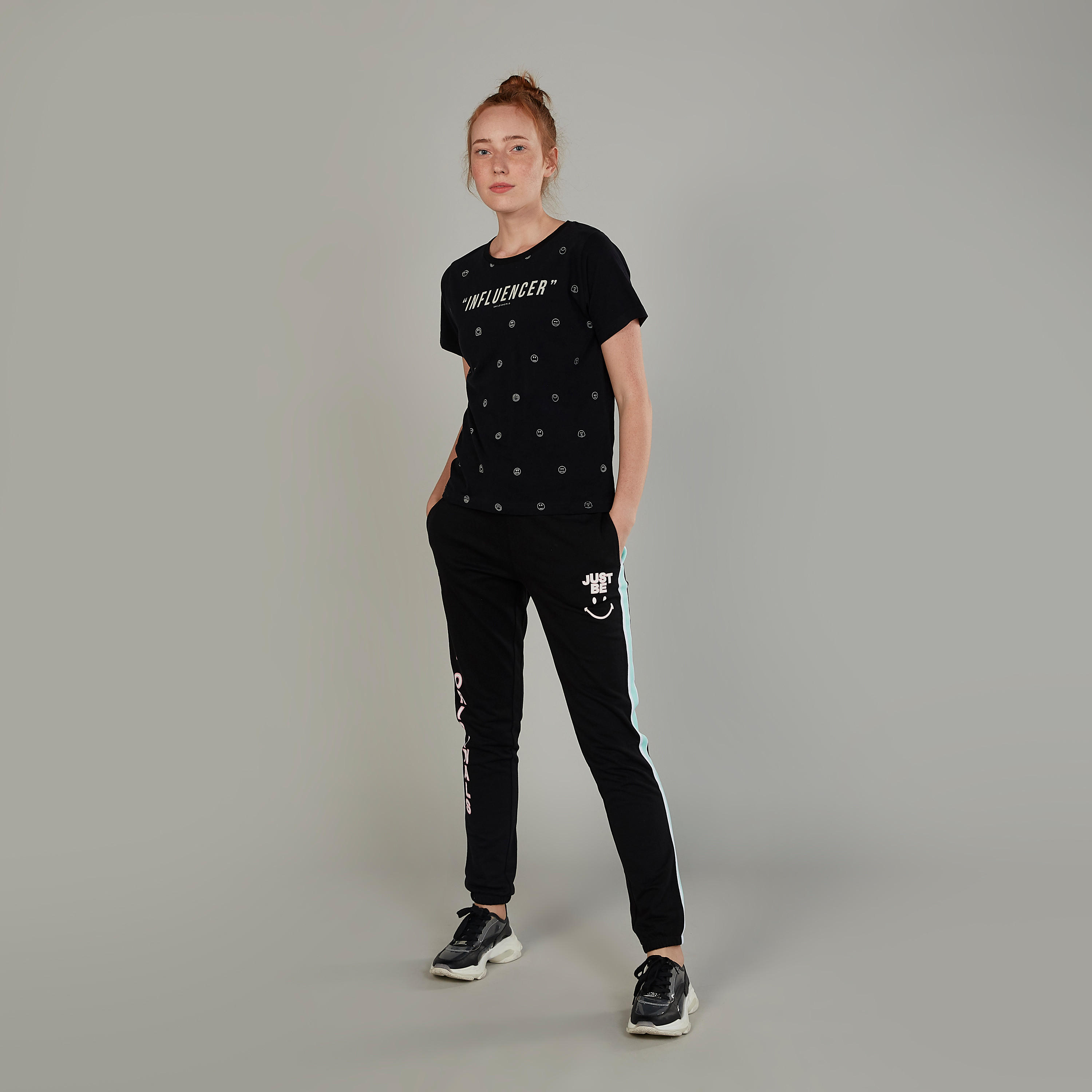 تيشيرت مستدام بقبّعة وأكمام قصيرة وطبعات -women-clothing-tshirts-image-2