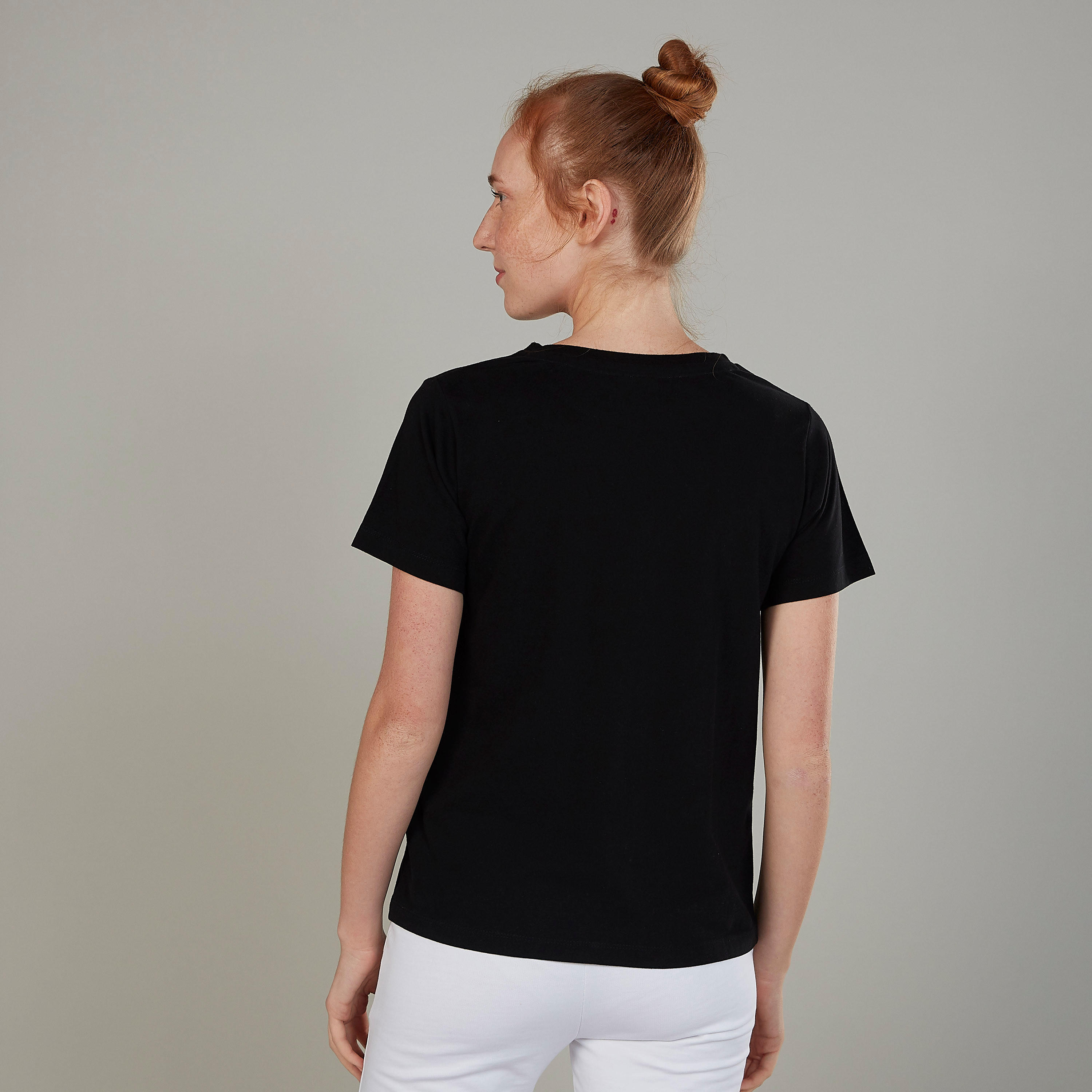 تيشيرت بياقة مستديرة وأكمام قصيرة وطبعات سمايلي وورلد-women-clothing-tshirts-image-4