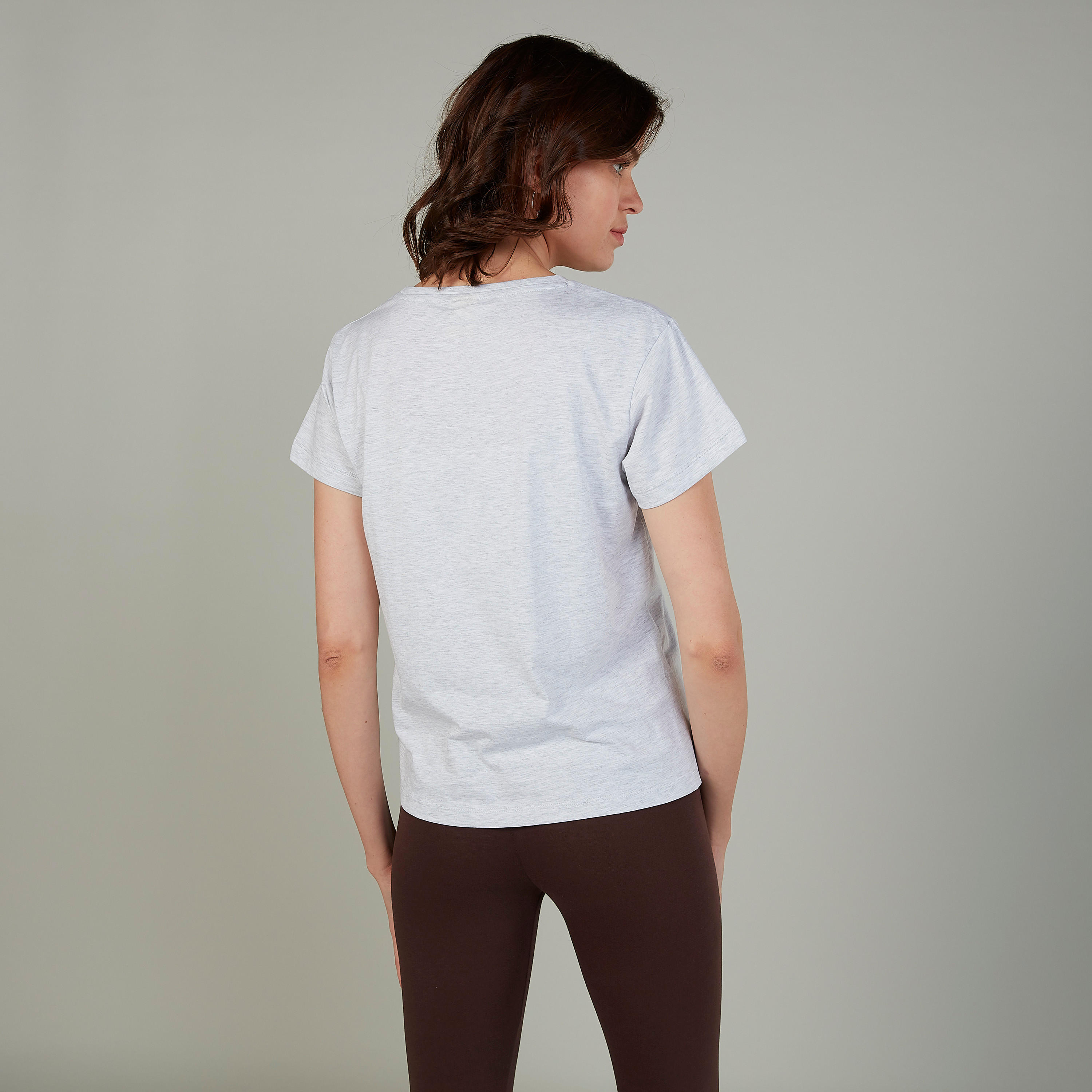 تيشيرت بياقة ضيّقة وأكمام قصيرة وطبعات سمايلي وورلد-women-clothing-tshirts-image-4