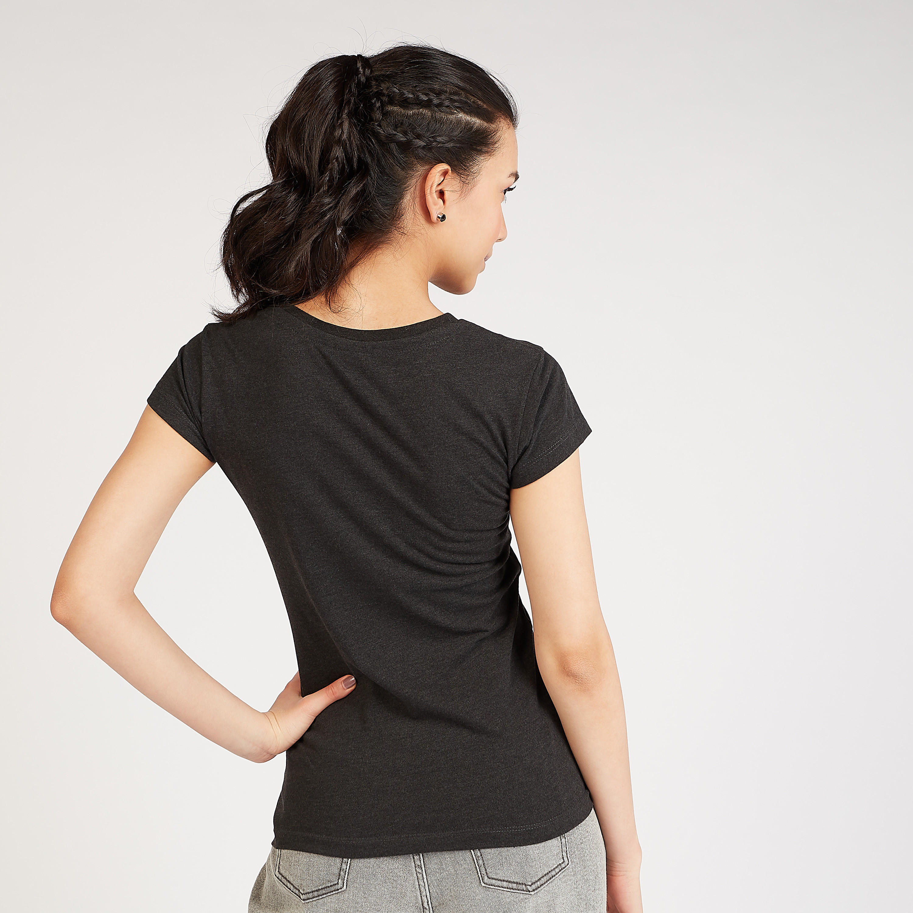 تيشيرت مستدام بياقة ضيقة و طبعات سمايلي وورلد جرافيك-women-clothing-tshirts-image-4