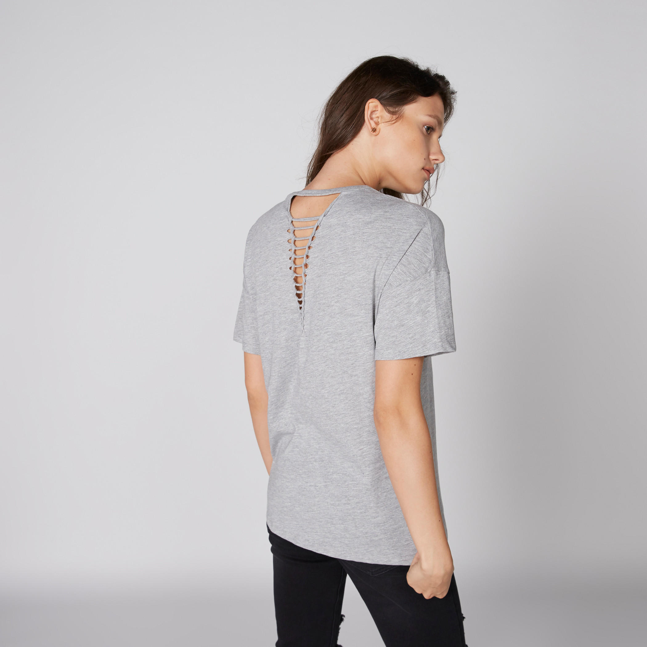 بلوزة بياقة مستديرة وأكمام قصيرة وطبعات باربي-women-clothing-tshirts-image-2