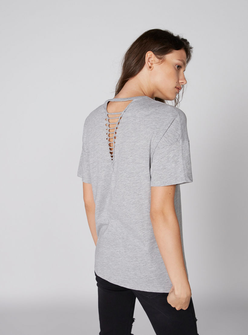 بلوزة بياقة مستديرة وأكمام قصيرة وطبعات باربي-women-clothing-tshirts-image-2