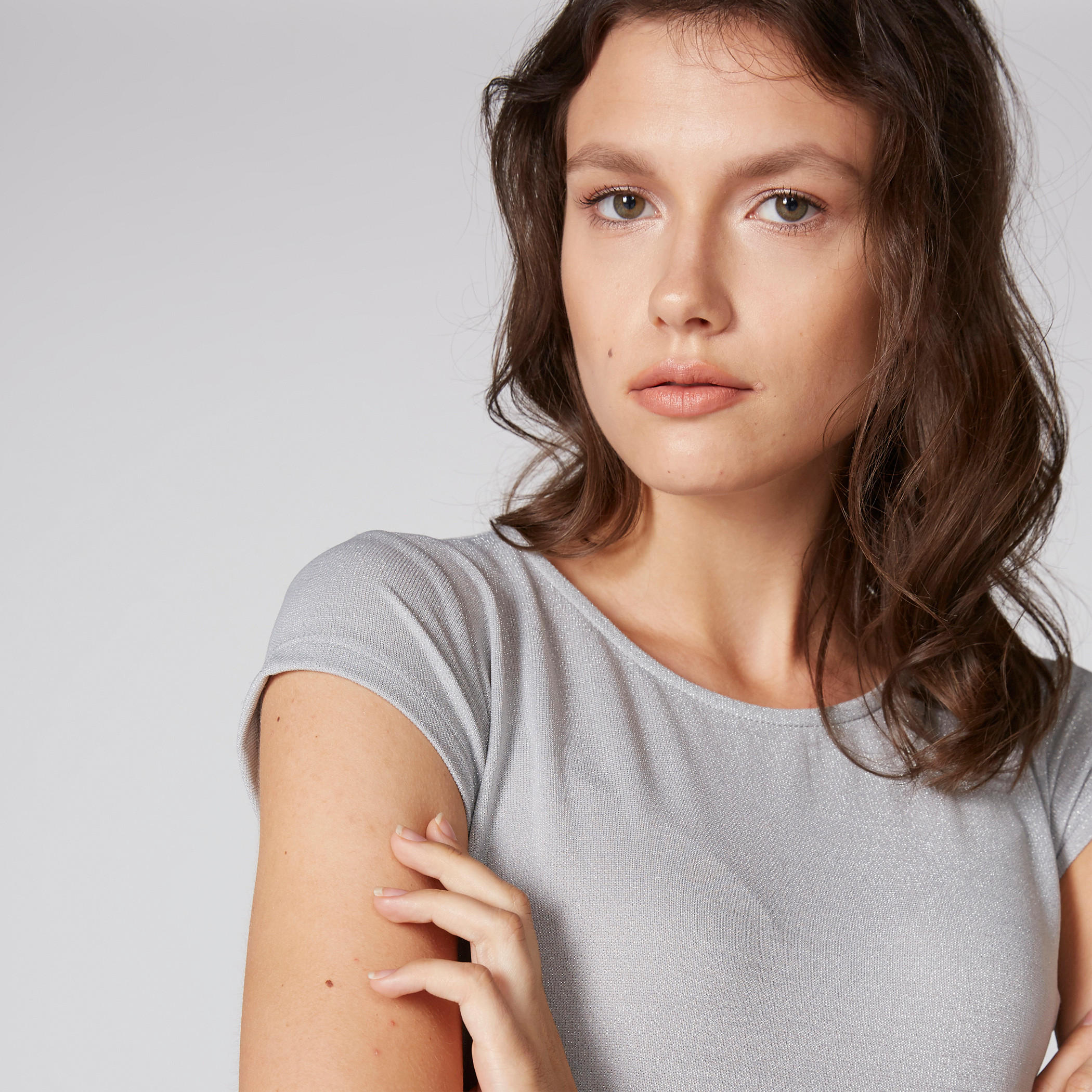 تونيك بارز الملمس بياقة مستديرة وأكمام كاب من باربي-women-clothing-shirtsandblouses-blouses-image-4