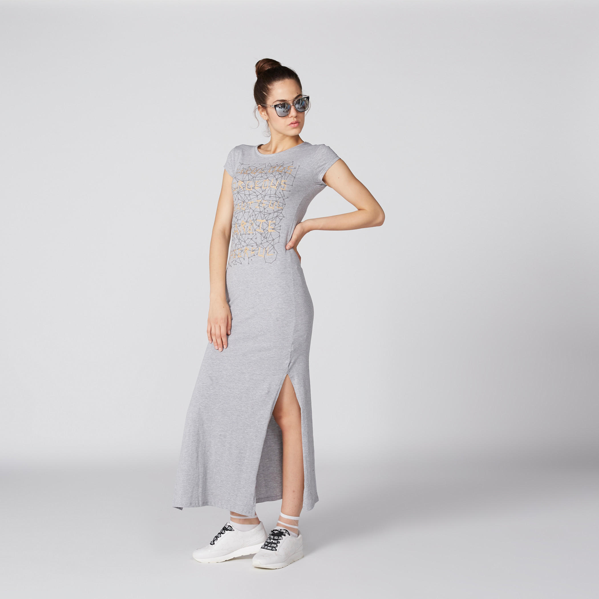 فستان طويل بياقة مستديرة وأكمام كاب وطبعات باربي-women-clothing-dresses-image-2