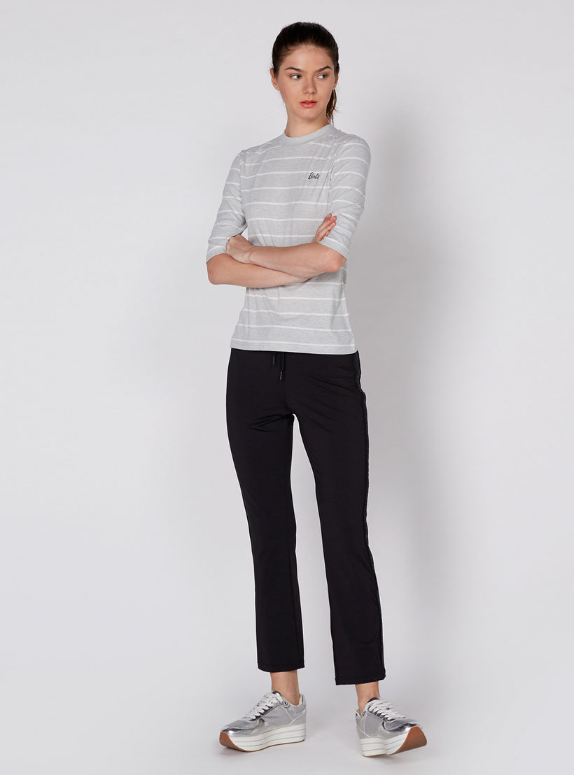 تيشيرت مقلّم بياقة مستديرة وأكمام قصيرة-women-clothing-tshirts-image-2