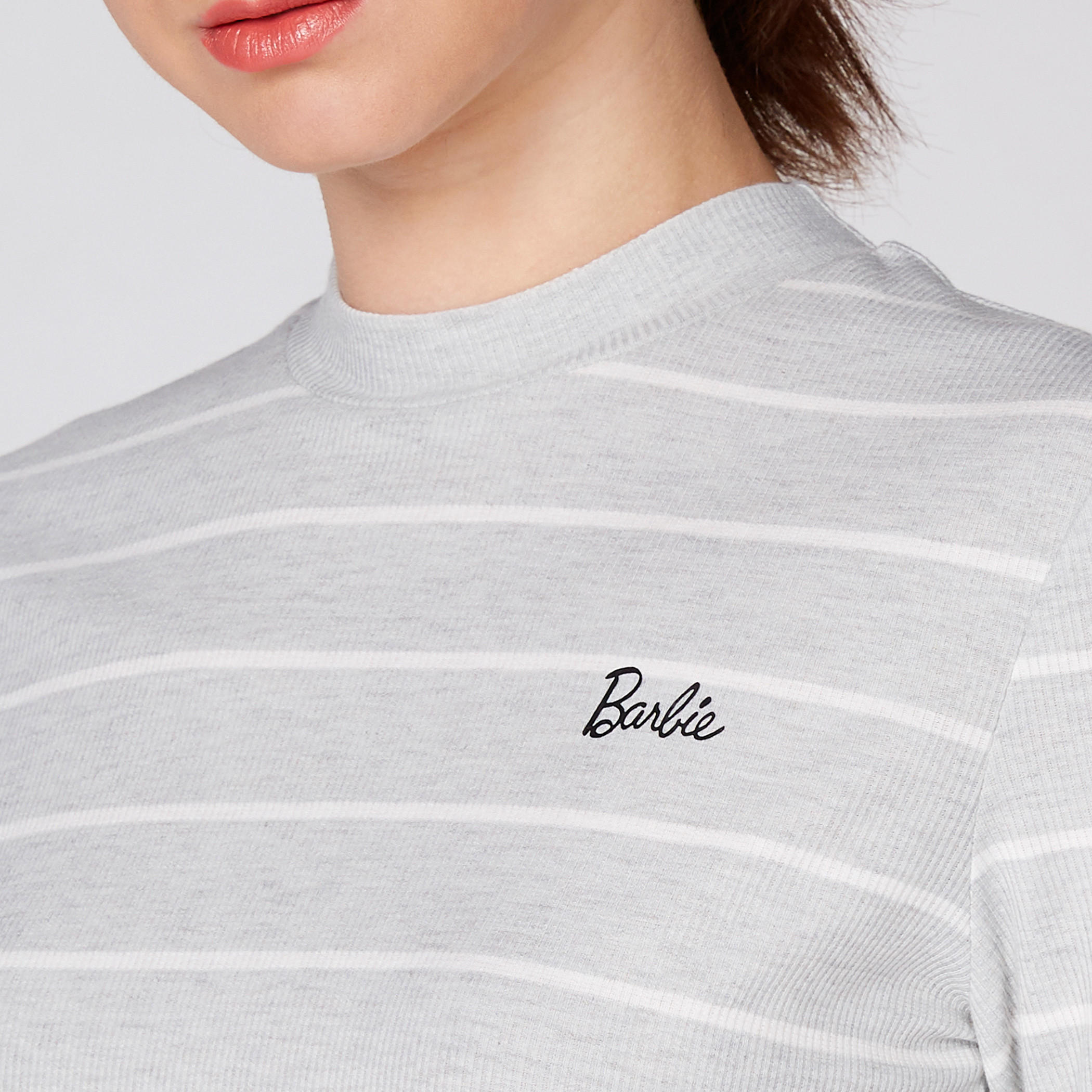 تيشيرت مقلّم بياقة مستديرة وأكمام قصيرة-women-clothing-tshirts-image-3