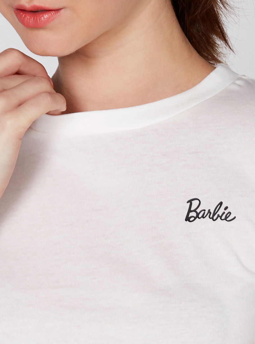 تيشيرت بياقة مستديرة وأكمام كاب مع طبعات باربي-women-clothing-tshirts-image-3