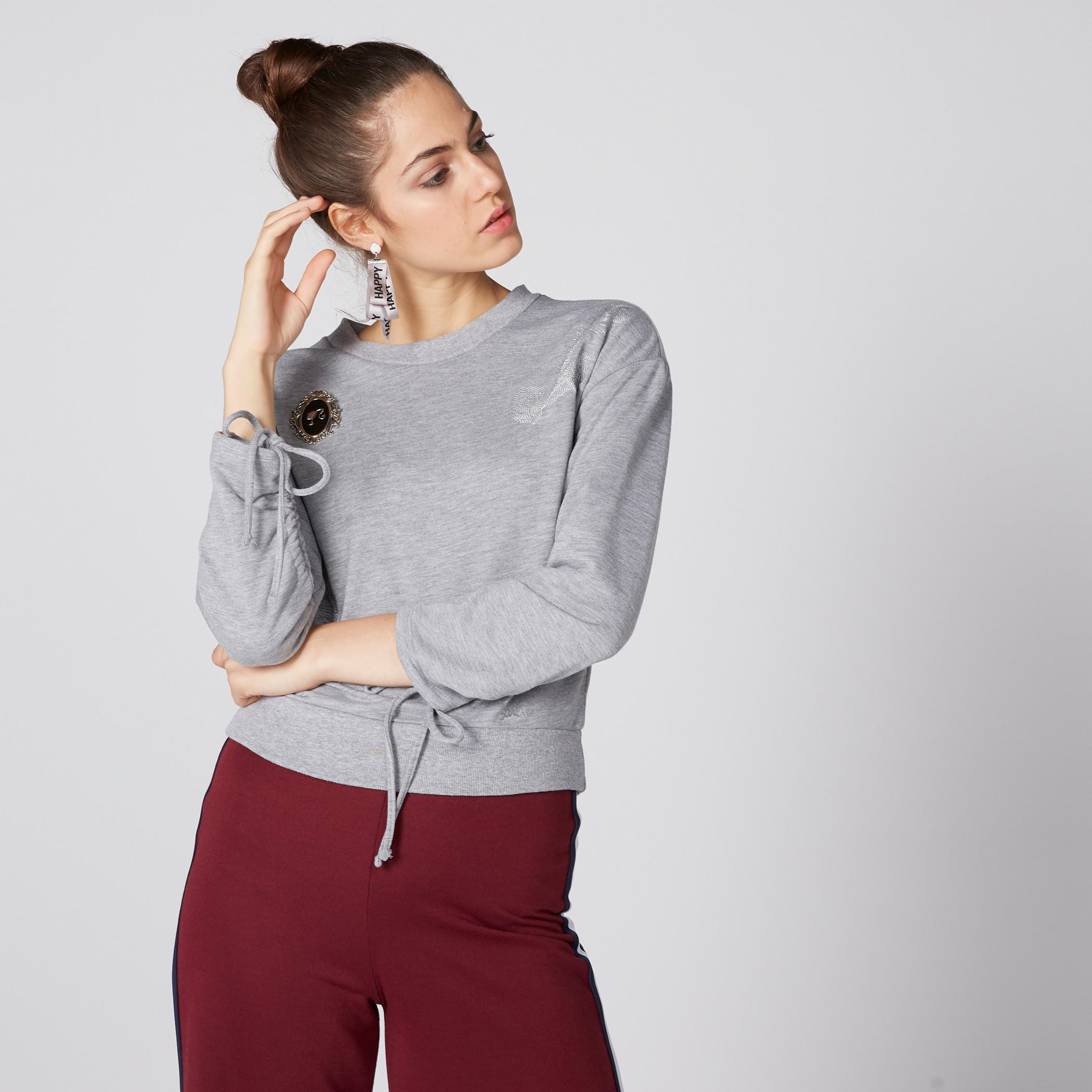 سويت شيرت بياقة مستديرة وأكمام طويلة من باربي-women-winterwear-hoodiesandsweatshirts-sweatshirts-image-1