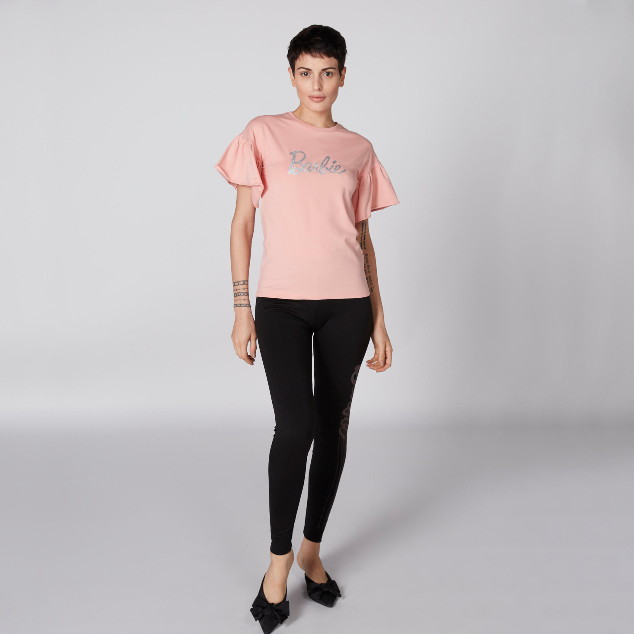 بنطال طويل بخصر مطّاطي وطبعات باربي-women-clothing-bottoms-leggings-image-1