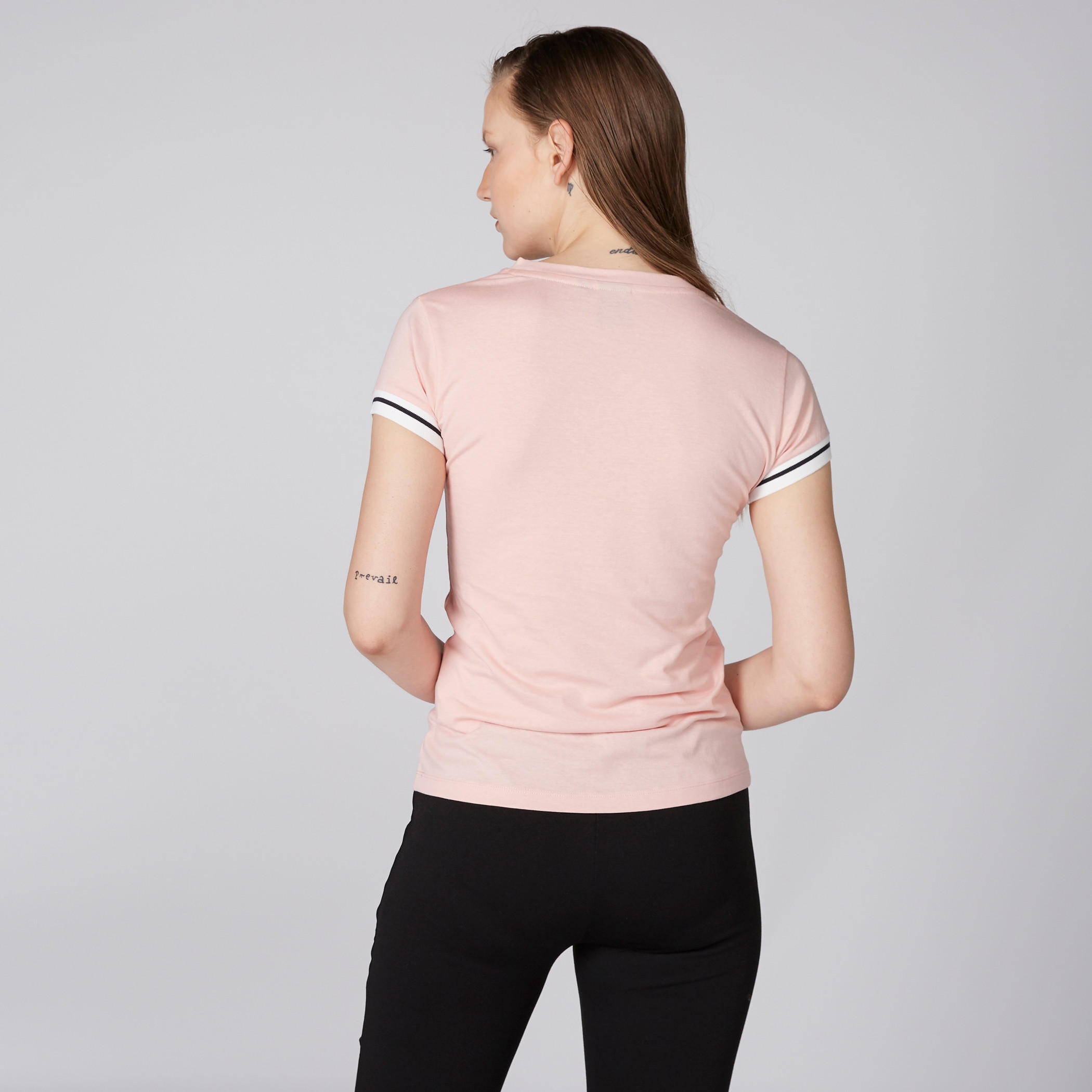 تيشيرت بياقة مستديرة وأكمام قصيرة من باربي-women-clothing-tshirts-image-3