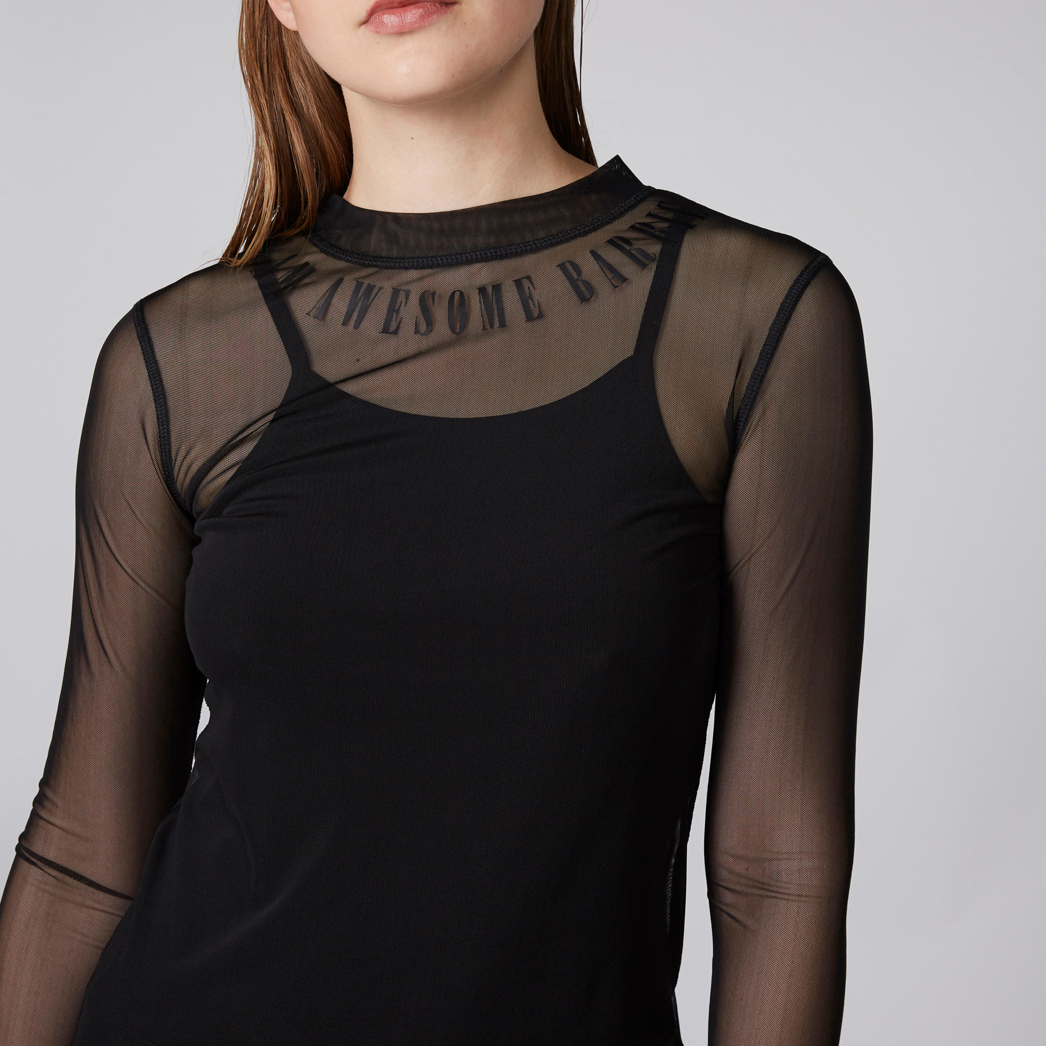 بلوزة شبكية بياقة عالية وأكمام طويلة وطبعات باربي-women-clothing-shirtsandblouses-blouses-image-3