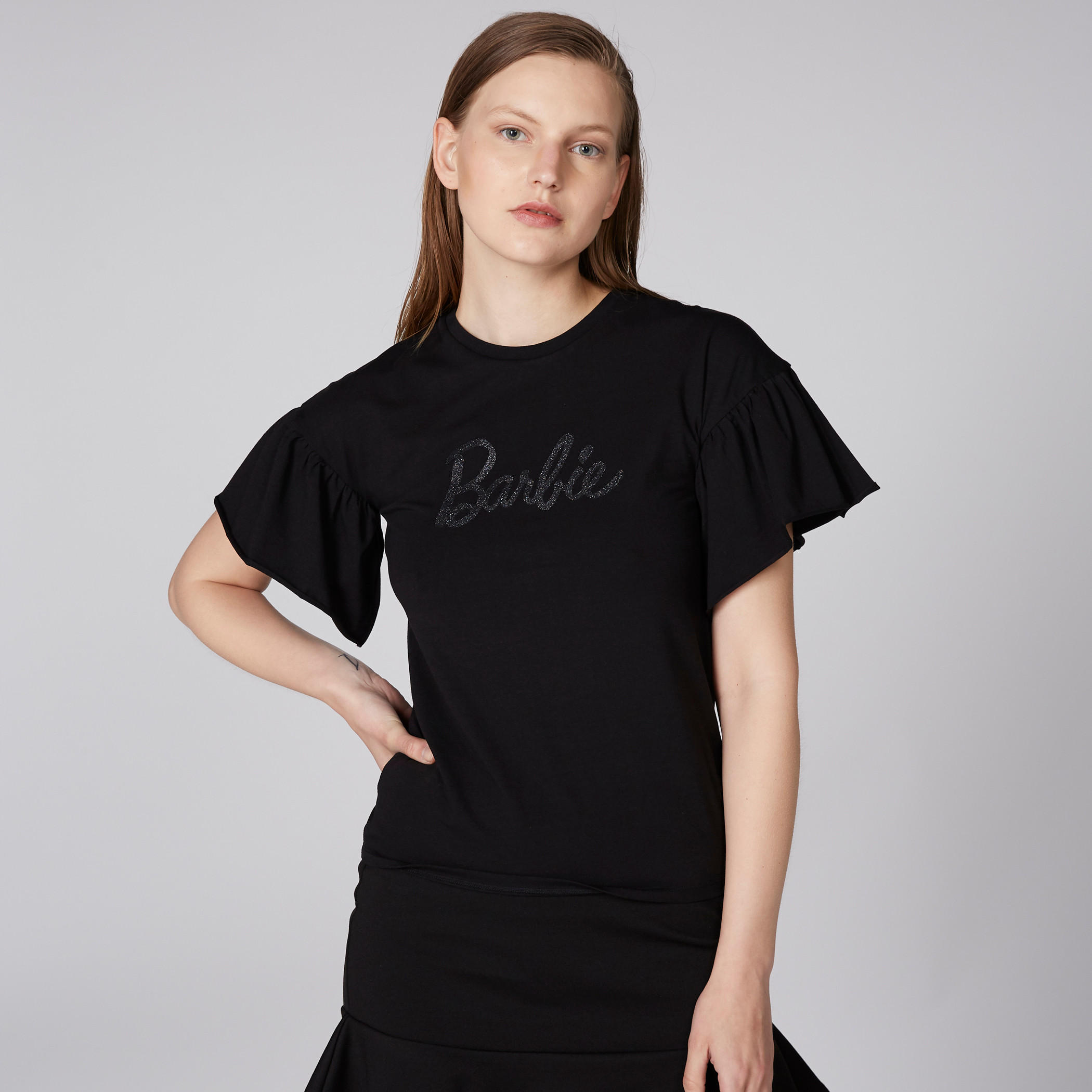 بلوزة بأكمام واسعة وطبعات باربي-women-clothing-shirtsandblouses-blouses-image-1