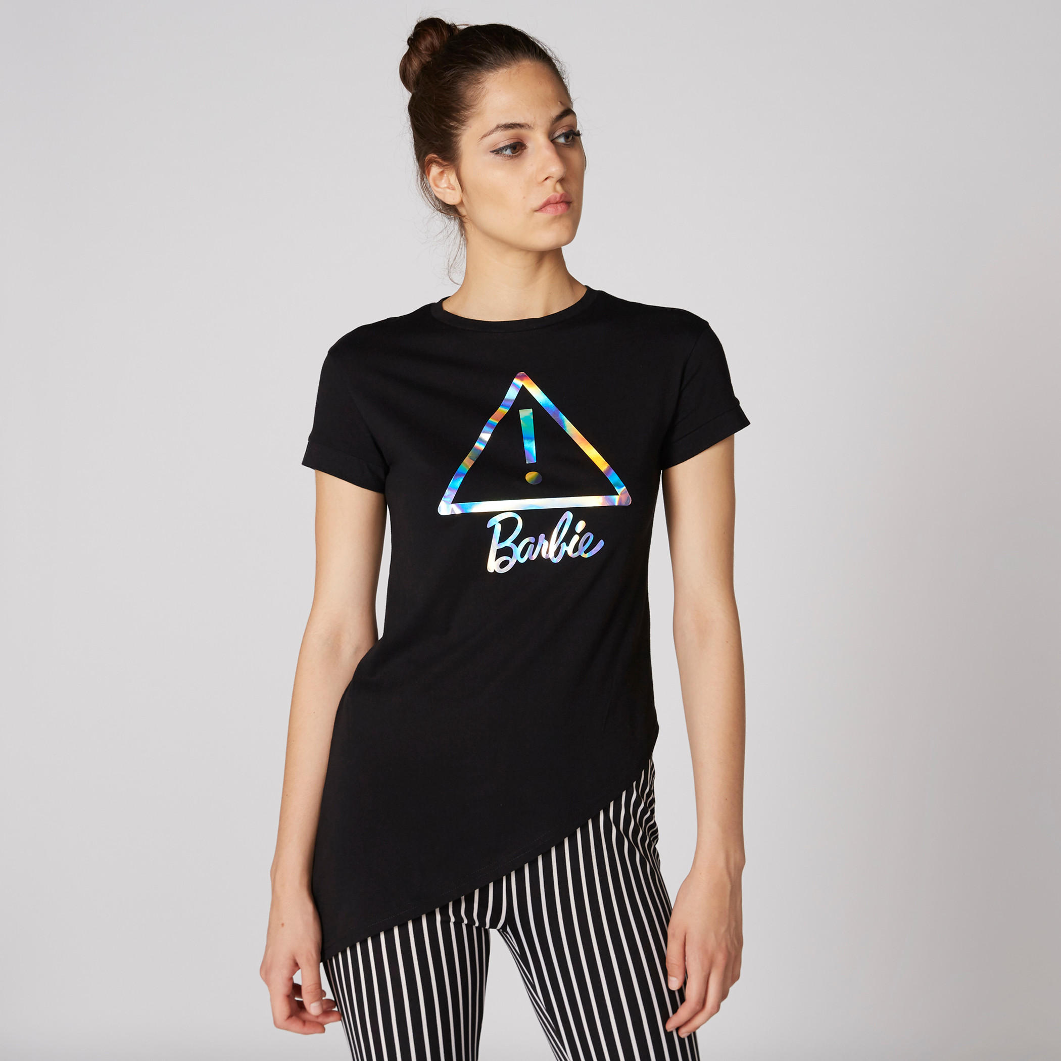بلوزة بطبعات باربي وحواف غير مستوية-women-clothing-tshirts-image-3