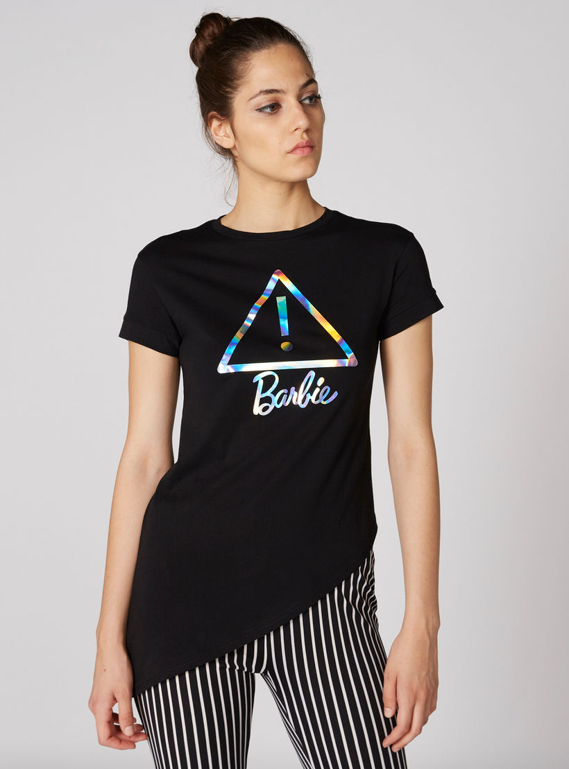 بلوزة بطبعات باربي وحواف غير مستوية-women-clothing-tshirts-image-3