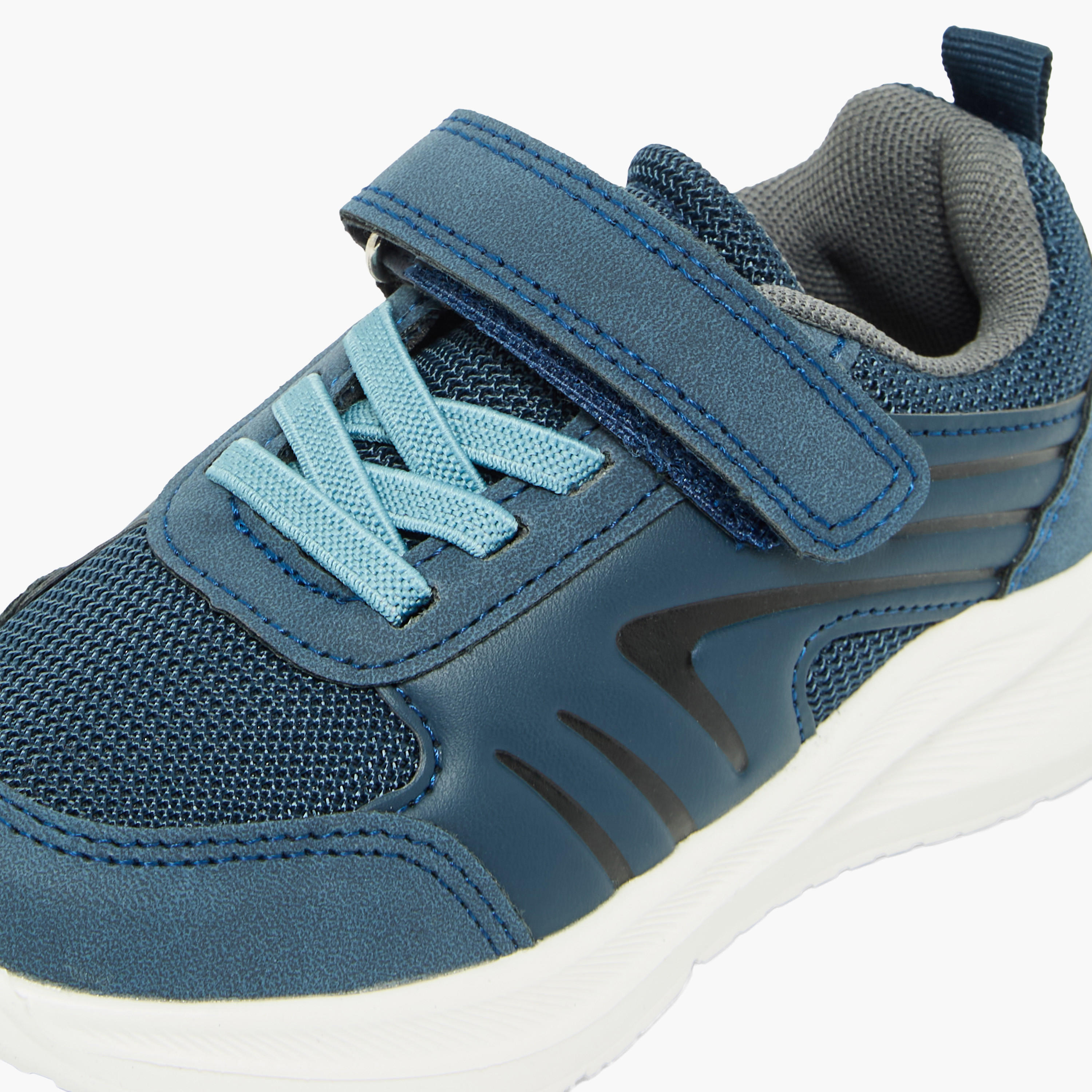 حذاء سنيكرز برقبة كاحل بشريط إغلاق لاصق للأولاد من جونيورز-boys-shoes-sneakers-image-7