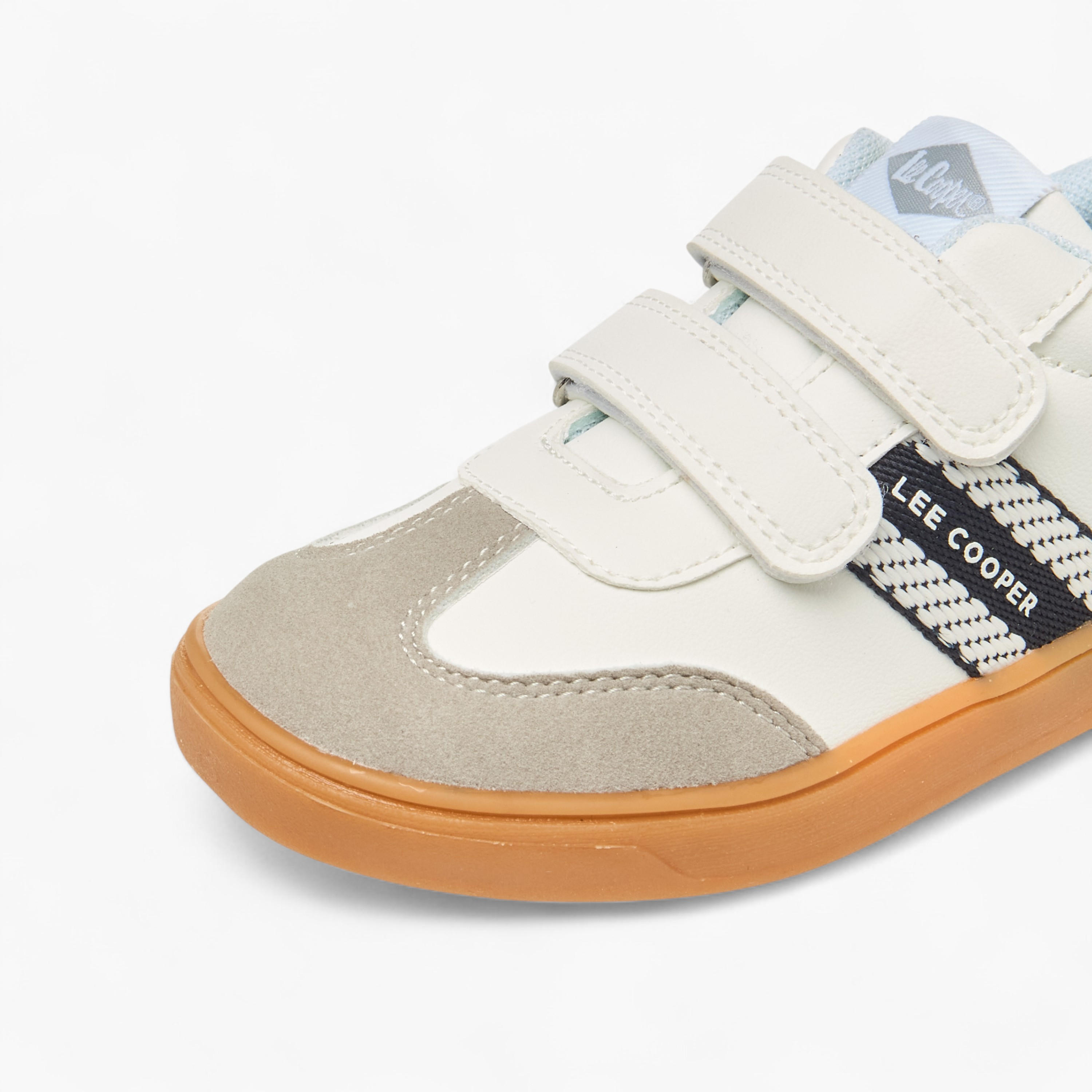 حذاء سنيكرز بشريط إغلاق لاصق للأولاد من لي كوبر-boys-shoes-sneakers-image-2